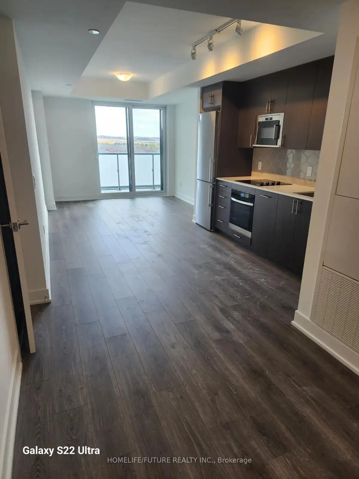 Photo 4 of Unit 820, 2545 Simcoe Street N, Oshawa, Windfields — HOMEH