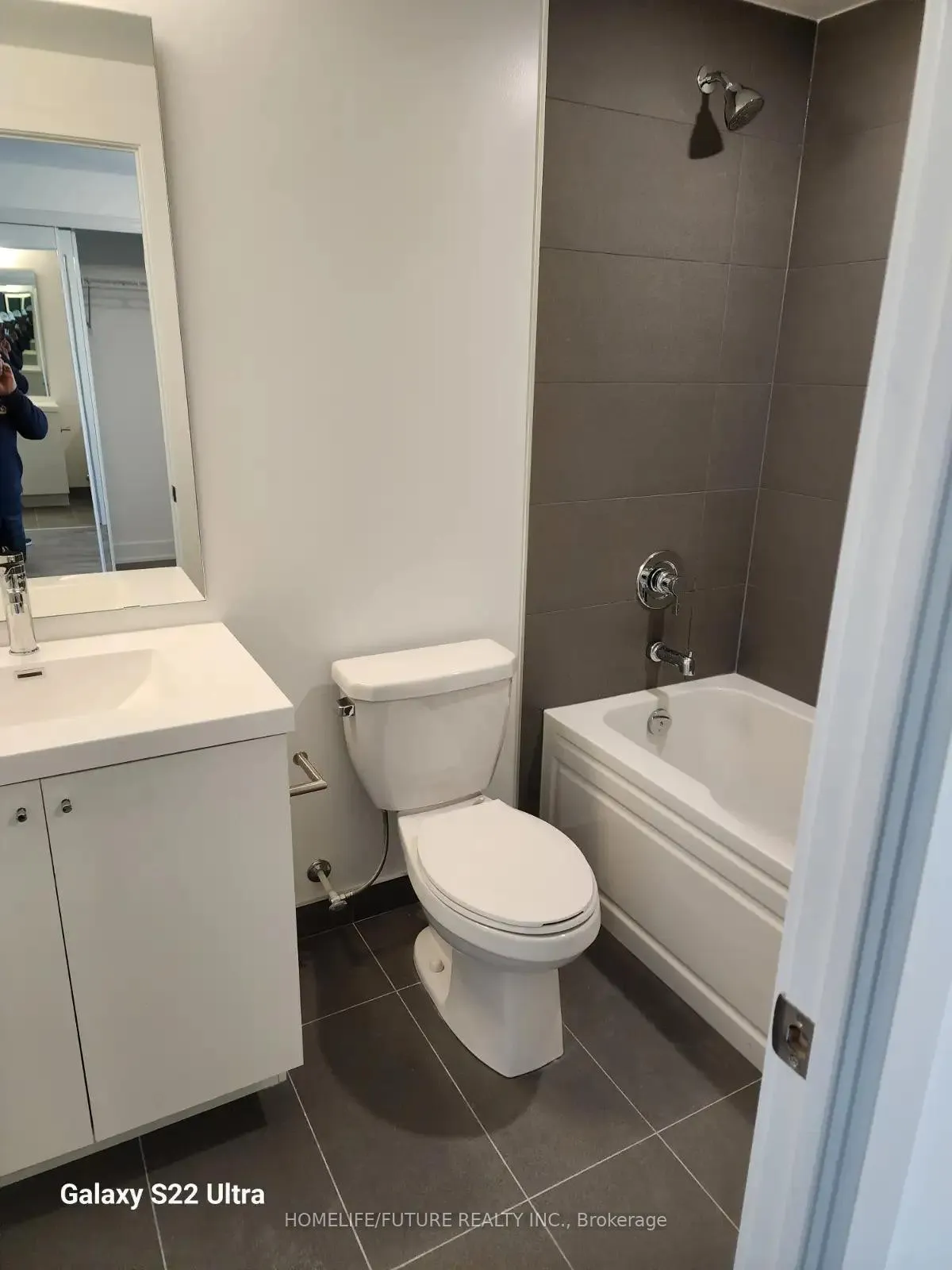 Photo 8 of Unit 820, 2545 Simcoe Street N, Oshawa, Windfields — HOMEH