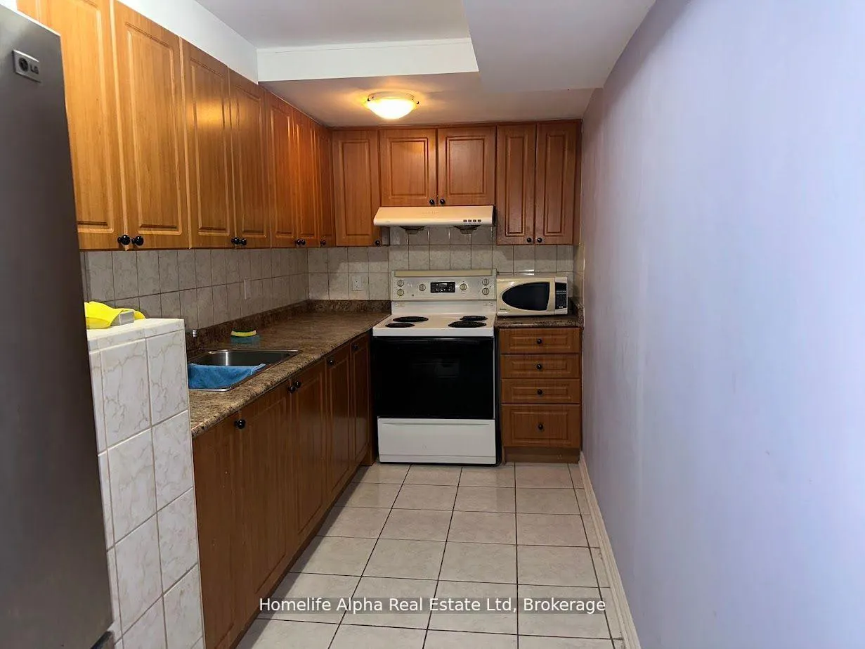 Photo 10 of 24 Jack Monkman Crescent, Markham, Cedarwood — HOMEH