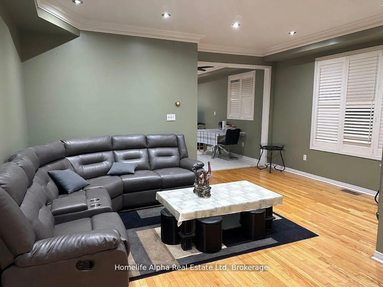 Photo 12 of 24 Jack Monkman Crescent, Markham, Cedarwood — HOMEH