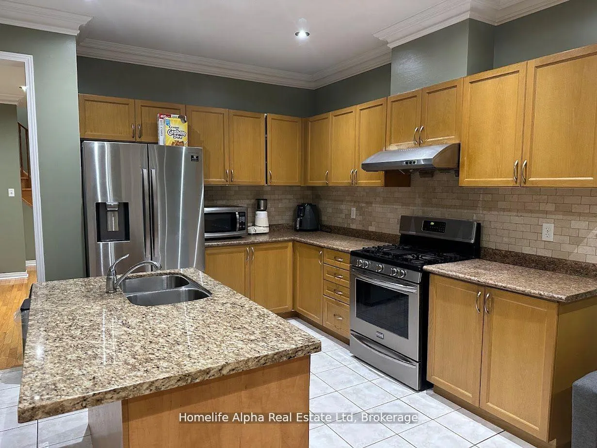 Photo 16 of 24 Jack Monkman Crescent, Markham, Cedarwood — HOMEH
