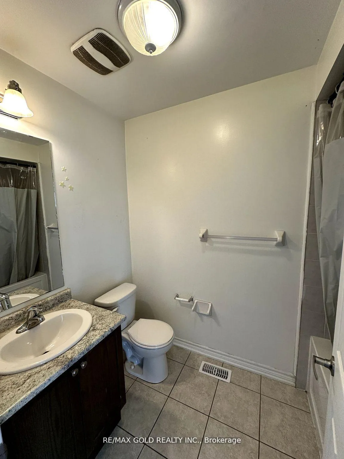Photo 8 of 48 Agava Crescent, Brampton, Northwest Brampton — HOMEH