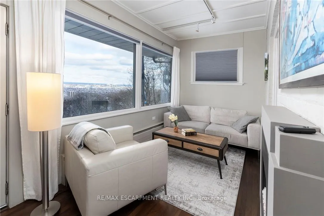 Photo 15 of 47 Mountain Park Avenue, Hamilton, Centremount — HOMEH