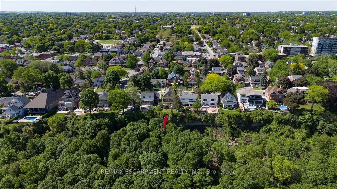 Photo 47 of 47 Mountain Park Avenue, Hamilton, Centremount — HOMEH