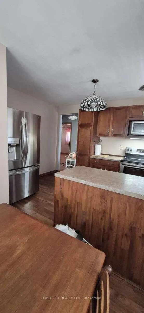 Photo 15 of 2371 Alexis Road, Windsor — HOMEH