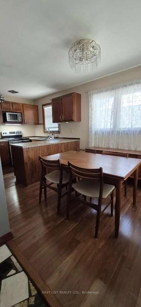 Photo 8 of 2371 Alexis Road, Windsor — HOMEH