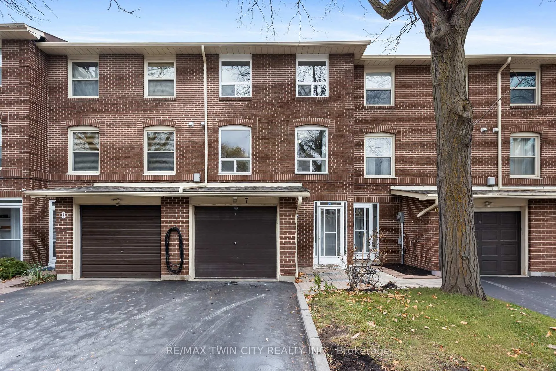Photo 1 of 7 Eden Park Drive, Brampton, Southgate — HOMEH