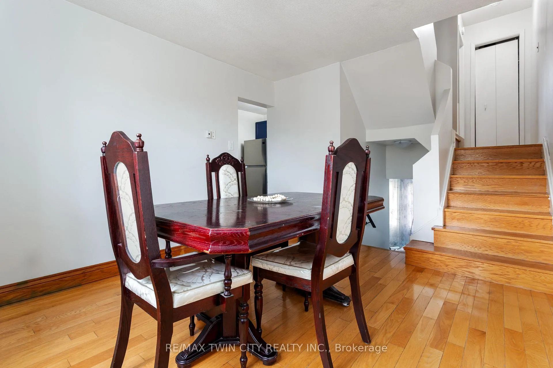 Photo 5 of 7 Eden Park Drive, Brampton, Southgate — HOMEH