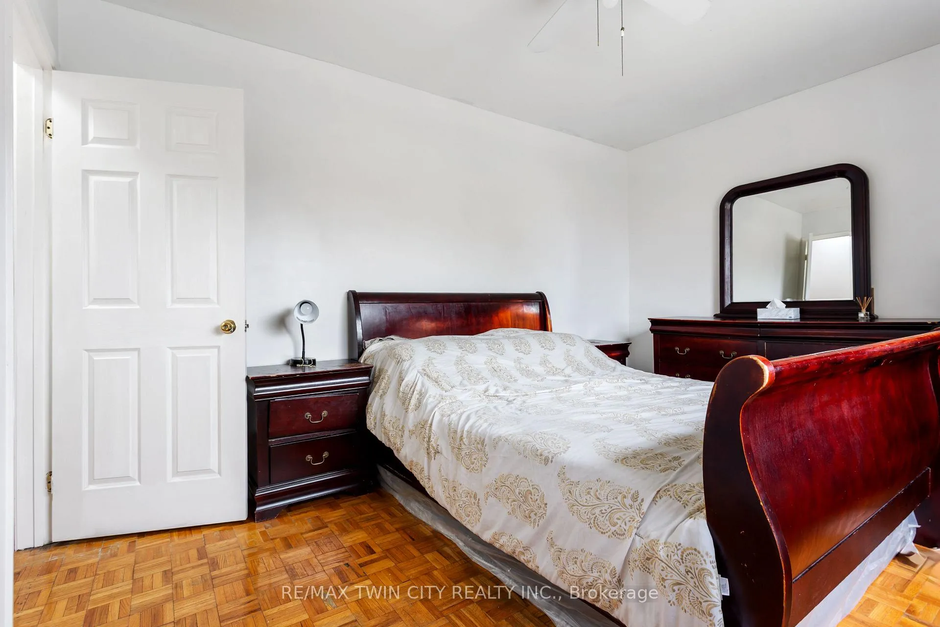 Photo 10 of 7 Eden Park Drive, Brampton, Southgate — HOMEH