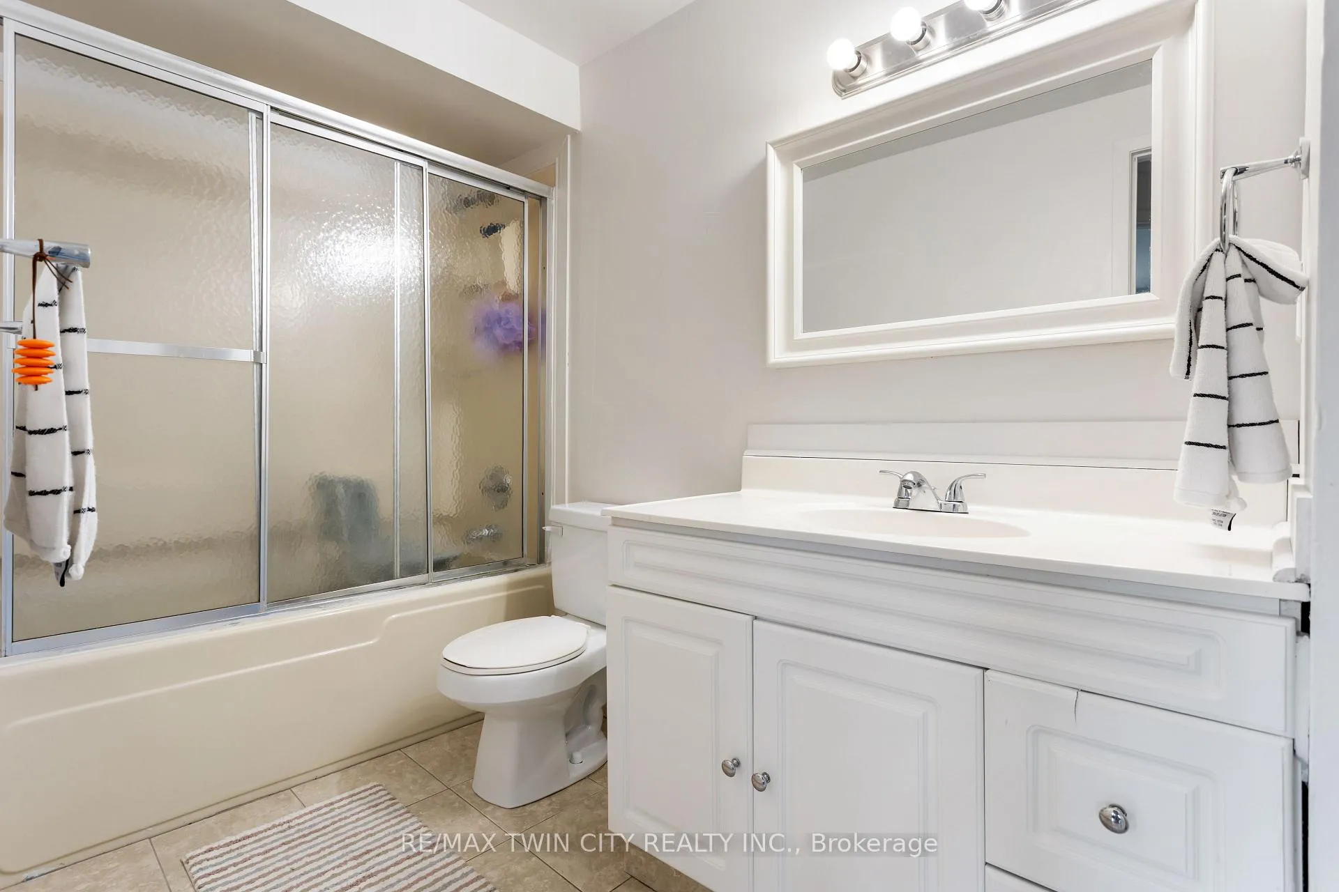 Photo 13 of 7 Eden Park Drive, Brampton, Southgate — HOMEH