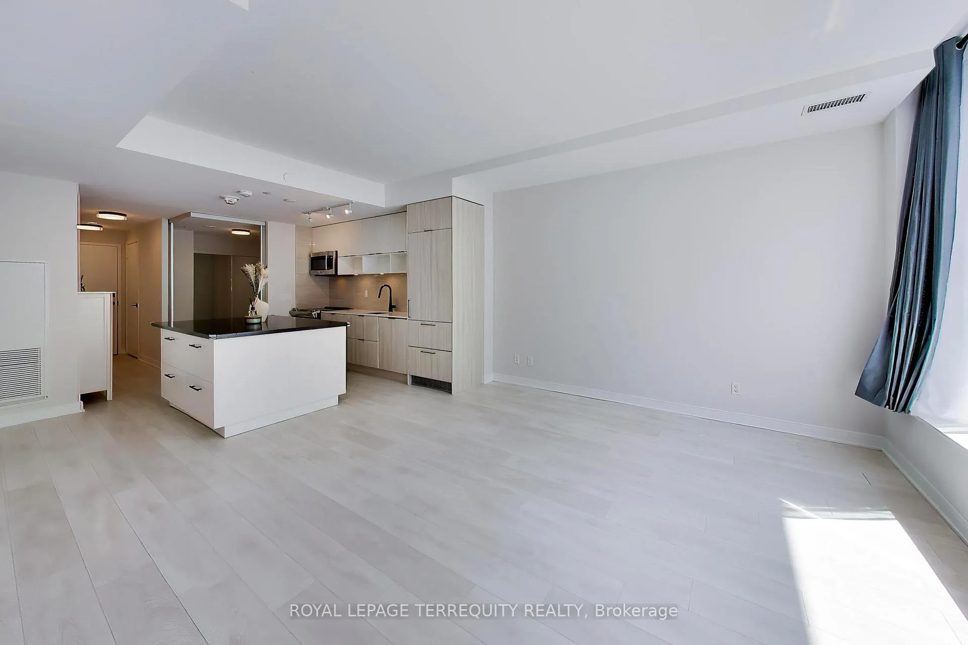 Photo 18 of Unit S132, 180 Mill Street, Toronto, Waterfront Communities — HOMEH