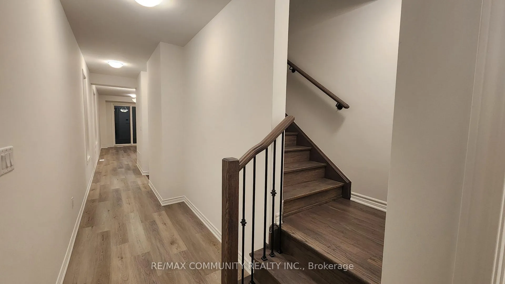 Photo 5 of 1766 Mineral Spgs Way, Pickering, Rural Pickering — HOMEH