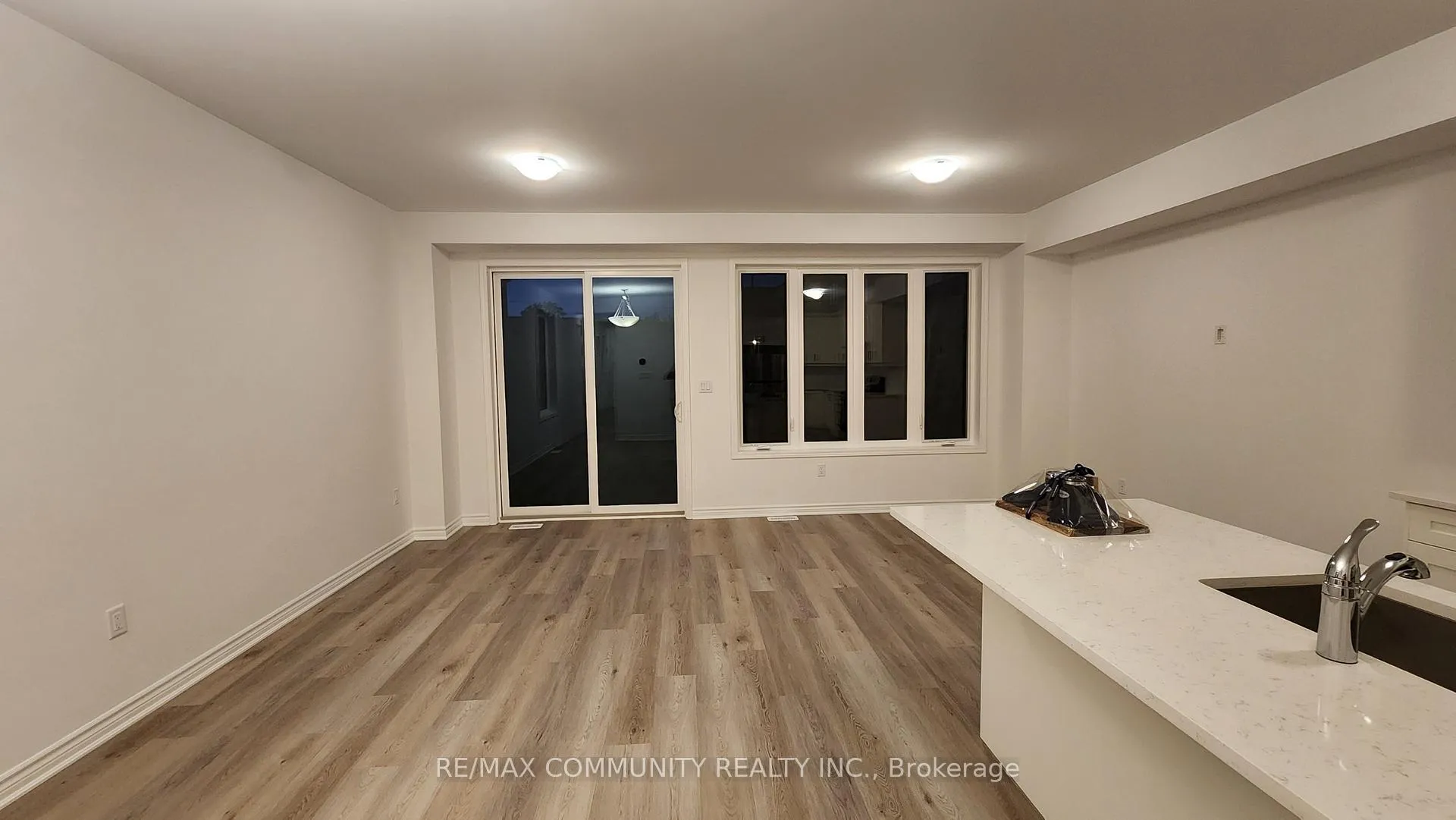 Photo 8 of 1766 Mineral Spgs Way, Pickering, Rural Pickering — HOMEH