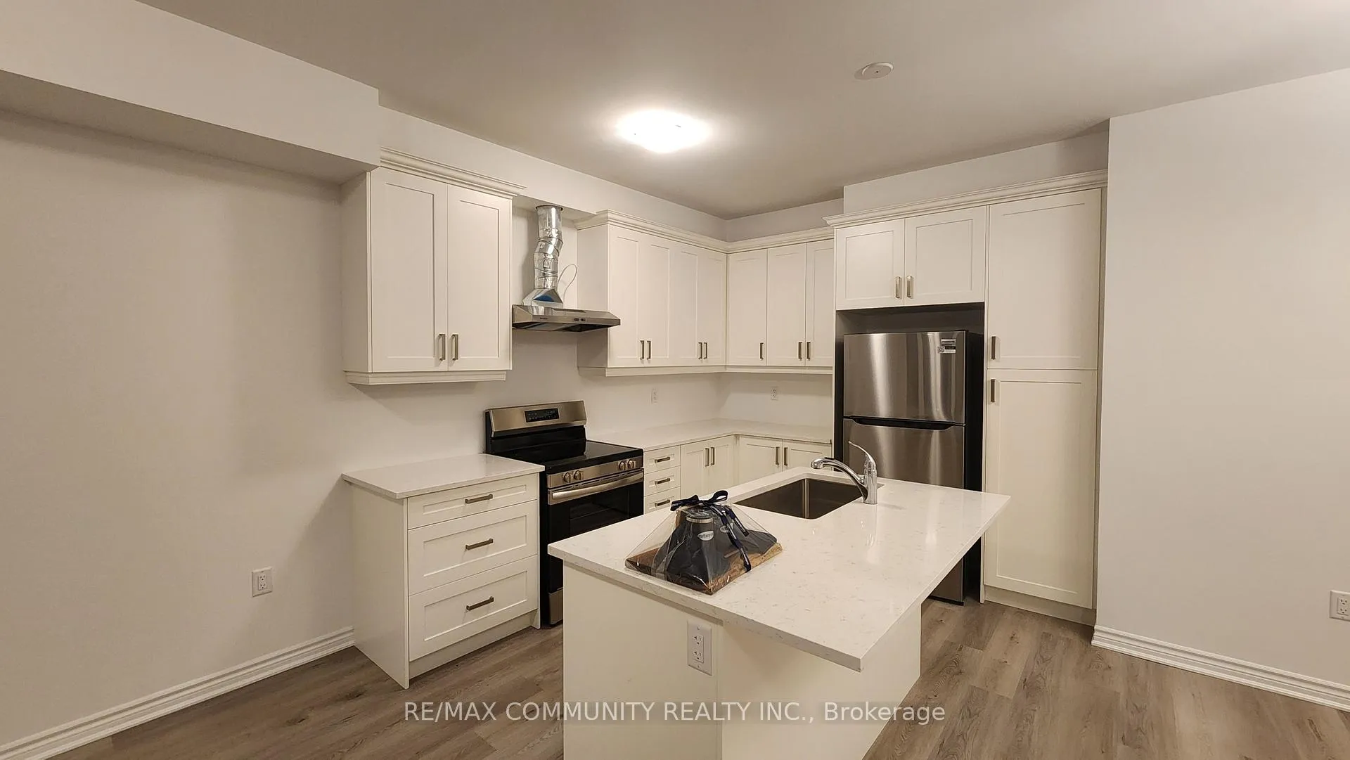 Photo 9 of 1766 Mineral Spgs Way, Pickering, Rural Pickering — HOMEH