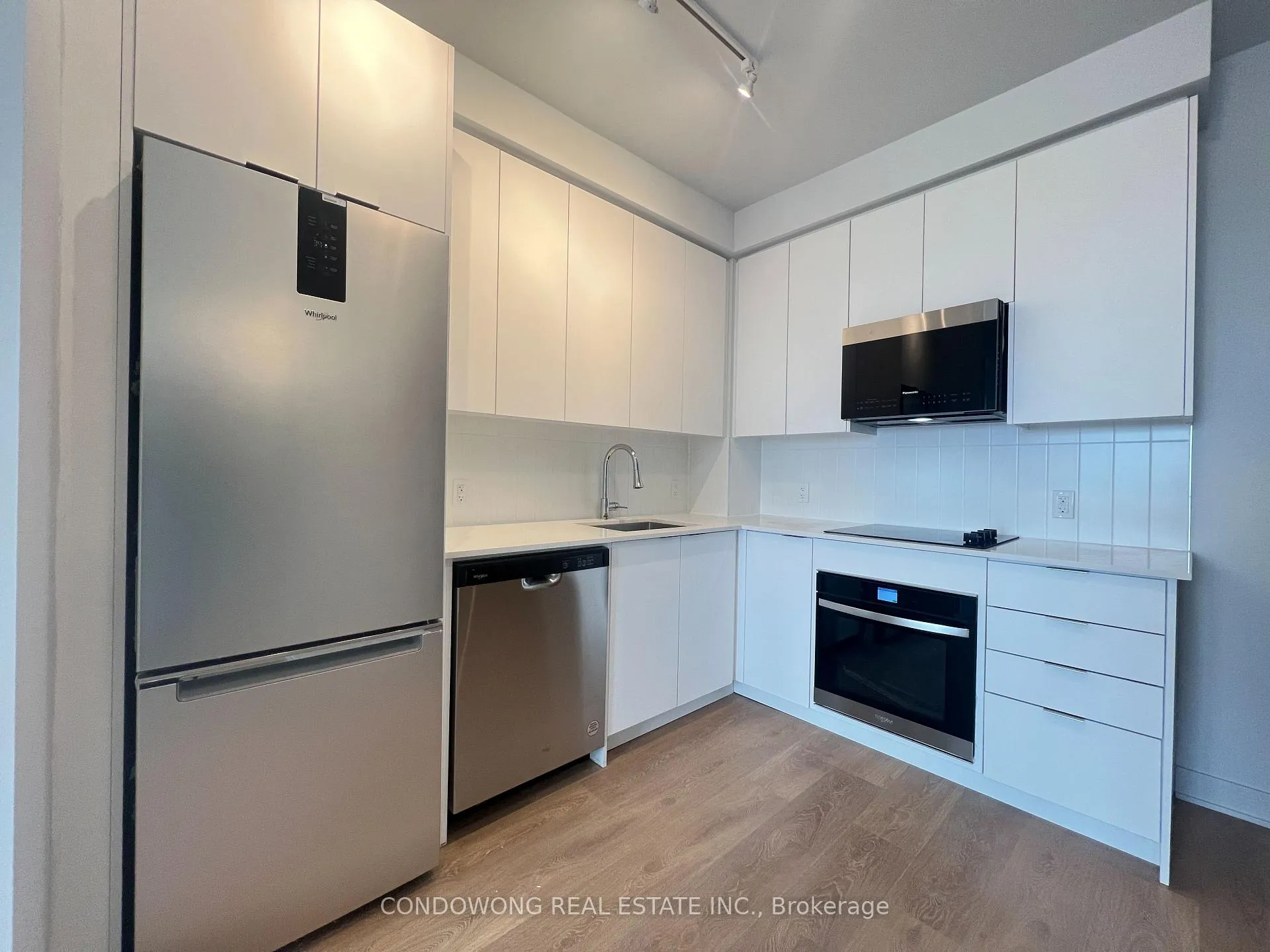 Photo 2 of Unit 5108, 2920 Highway 7, Vaughan, Concord — HOMEH
