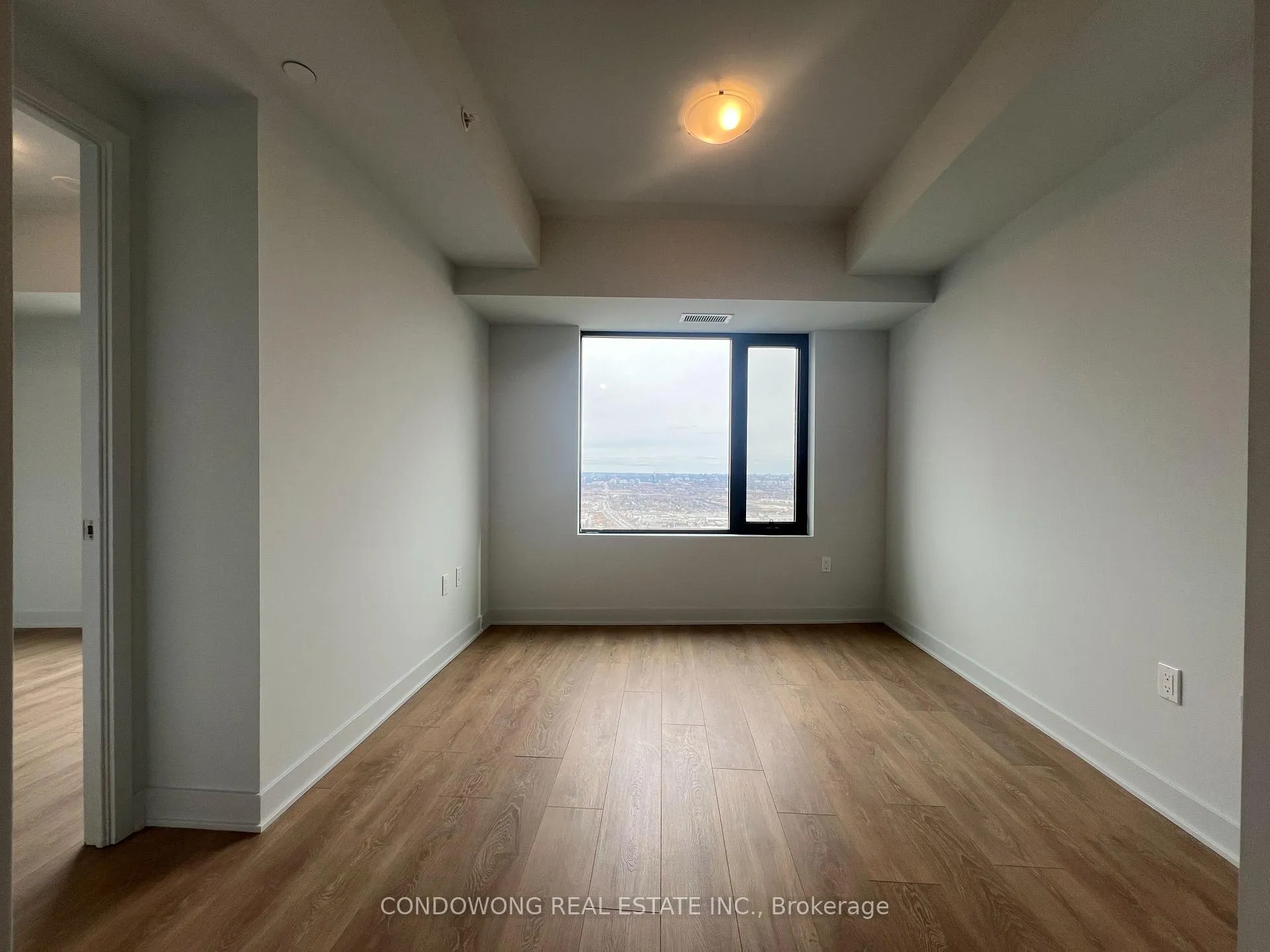 Photo 3 of Unit 5108, 2920 Highway 7, Vaughan, Concord — HOMEH