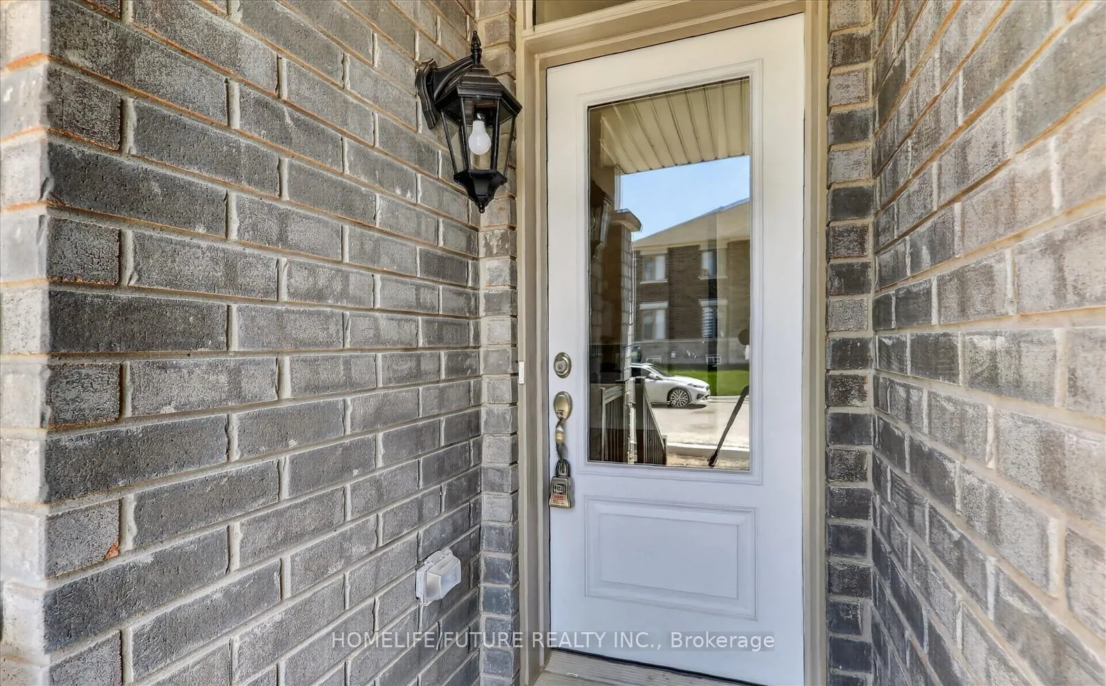 Photo 5 of 2957 Gatestone Path, Pickering, Rural Pickering — HOMEH