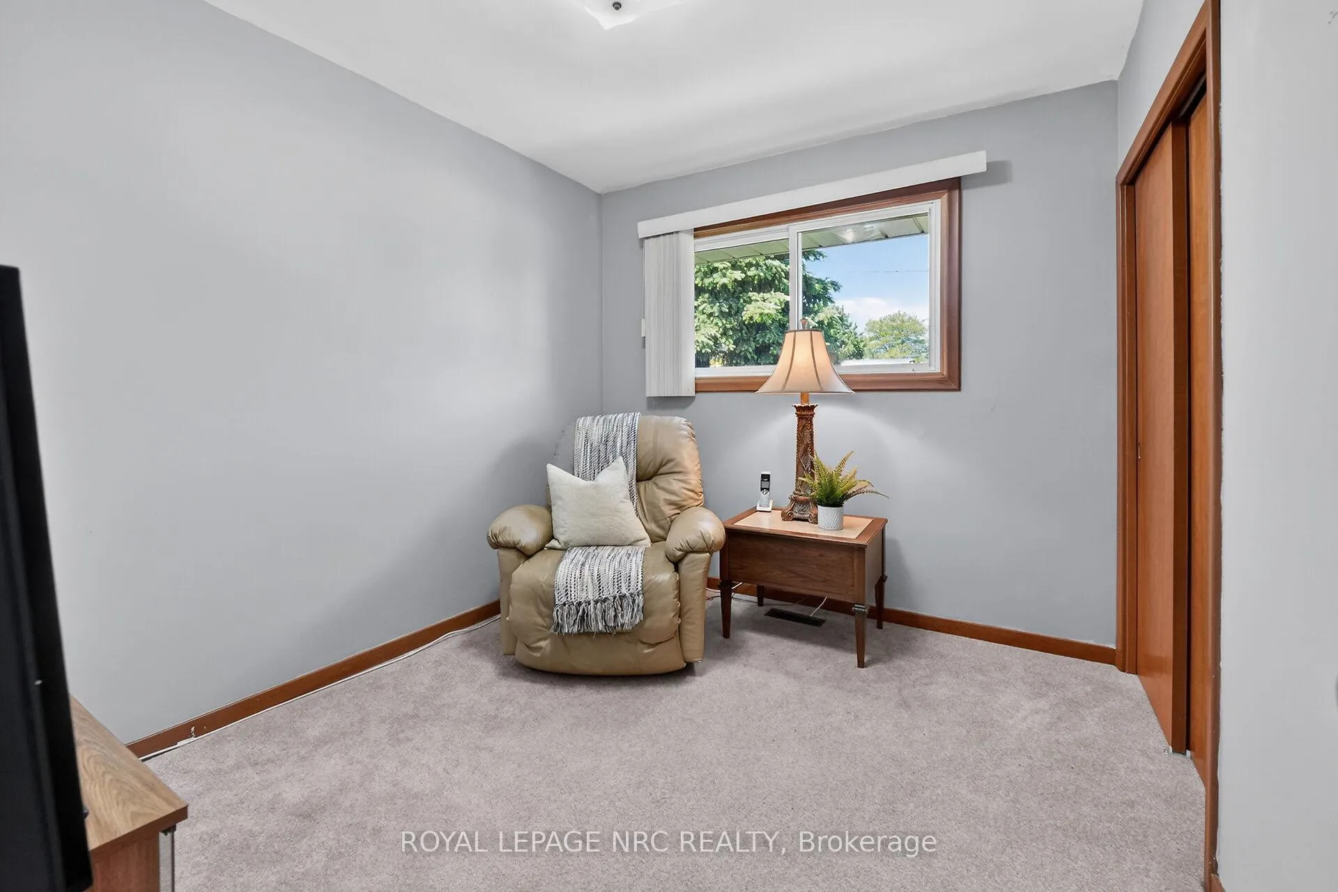 Photo 14 of 4103 Barry Drive, Lincoln, Beamsville — HOMEH