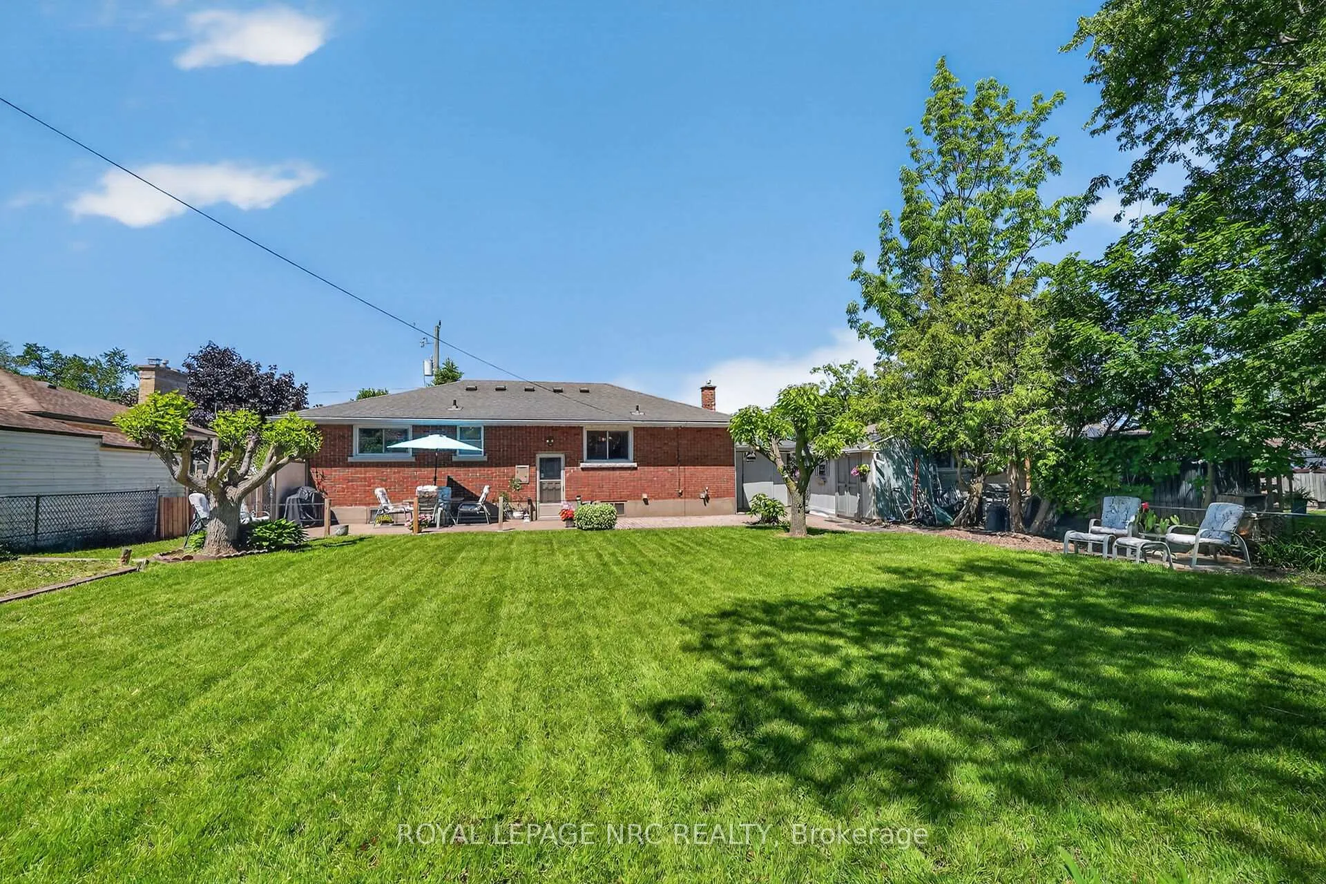 Photo 30 of 4103 Barry Drive, Lincoln, Beamsville — HOMEH