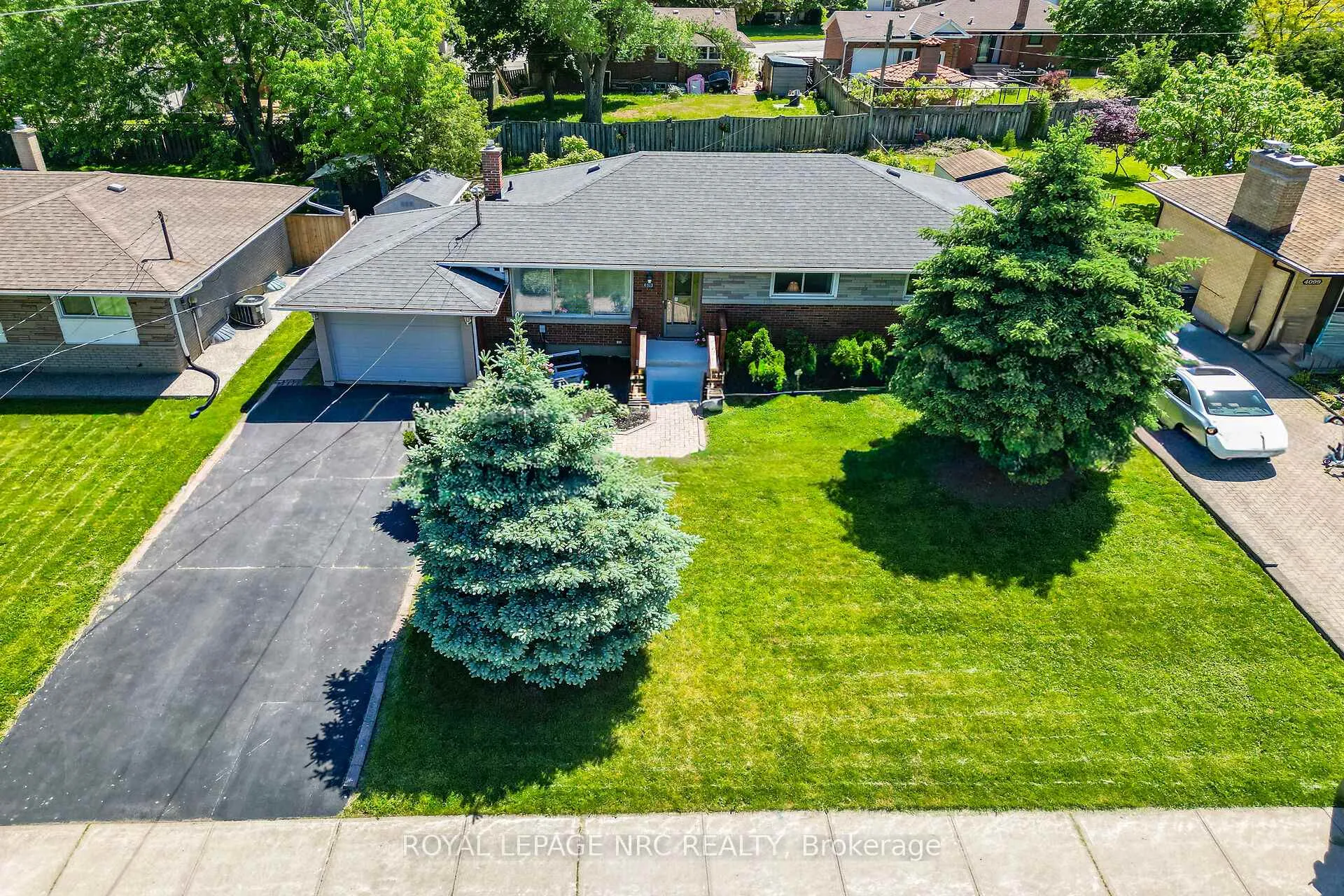 Photo 37 of 4103 Barry Drive, Lincoln, Beamsville — HOMEH