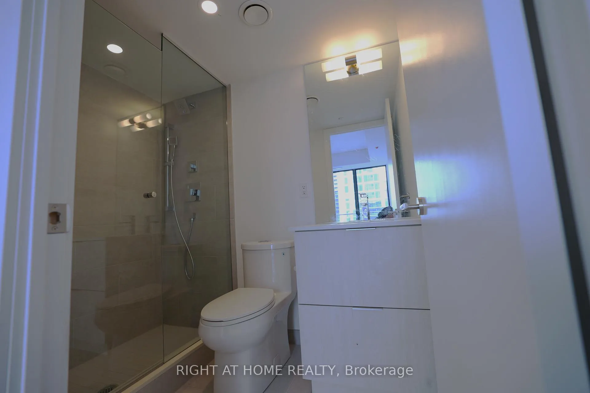 Photo 14 of Unit 804, 47 Mutual Street, Toronto, Church-Yonge Corridor — HOMEH