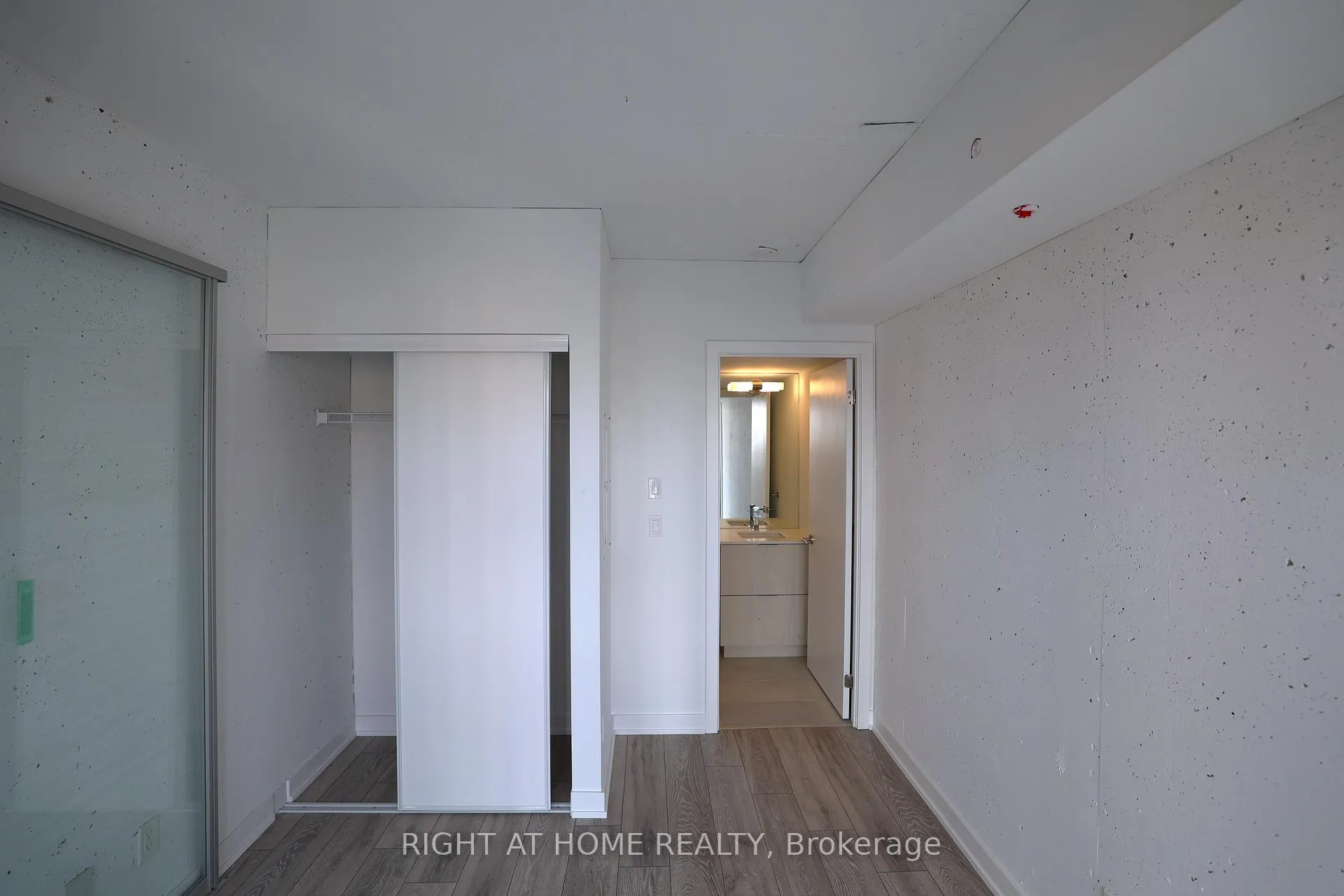 Photo 15 of Unit 804, 47 Mutual Street, Toronto, Church-Yonge Corridor — HOMEH