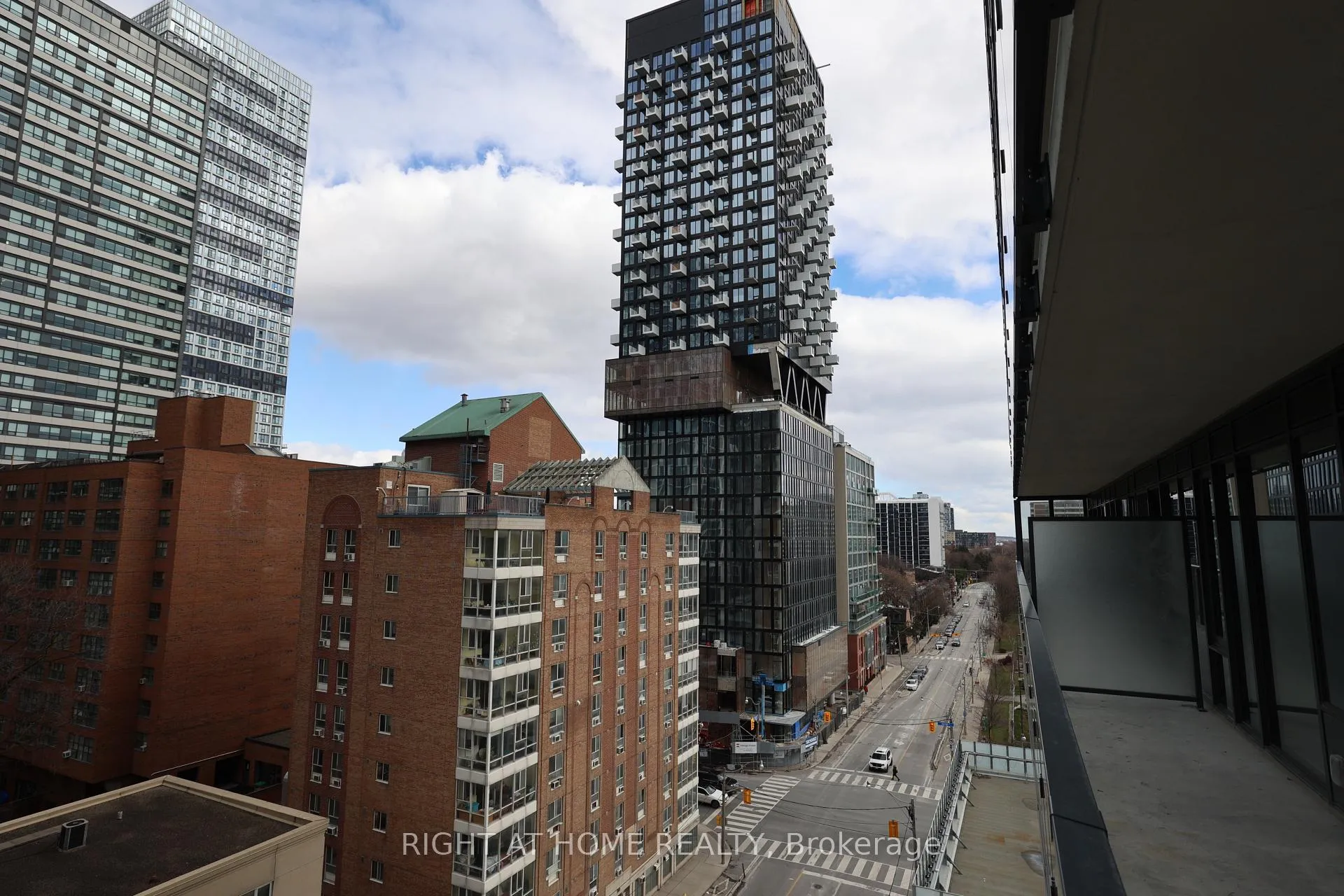 Photo 18 of Unit 804, 47 Mutual Street, Toronto, Church-Yonge Corridor — HOMEH