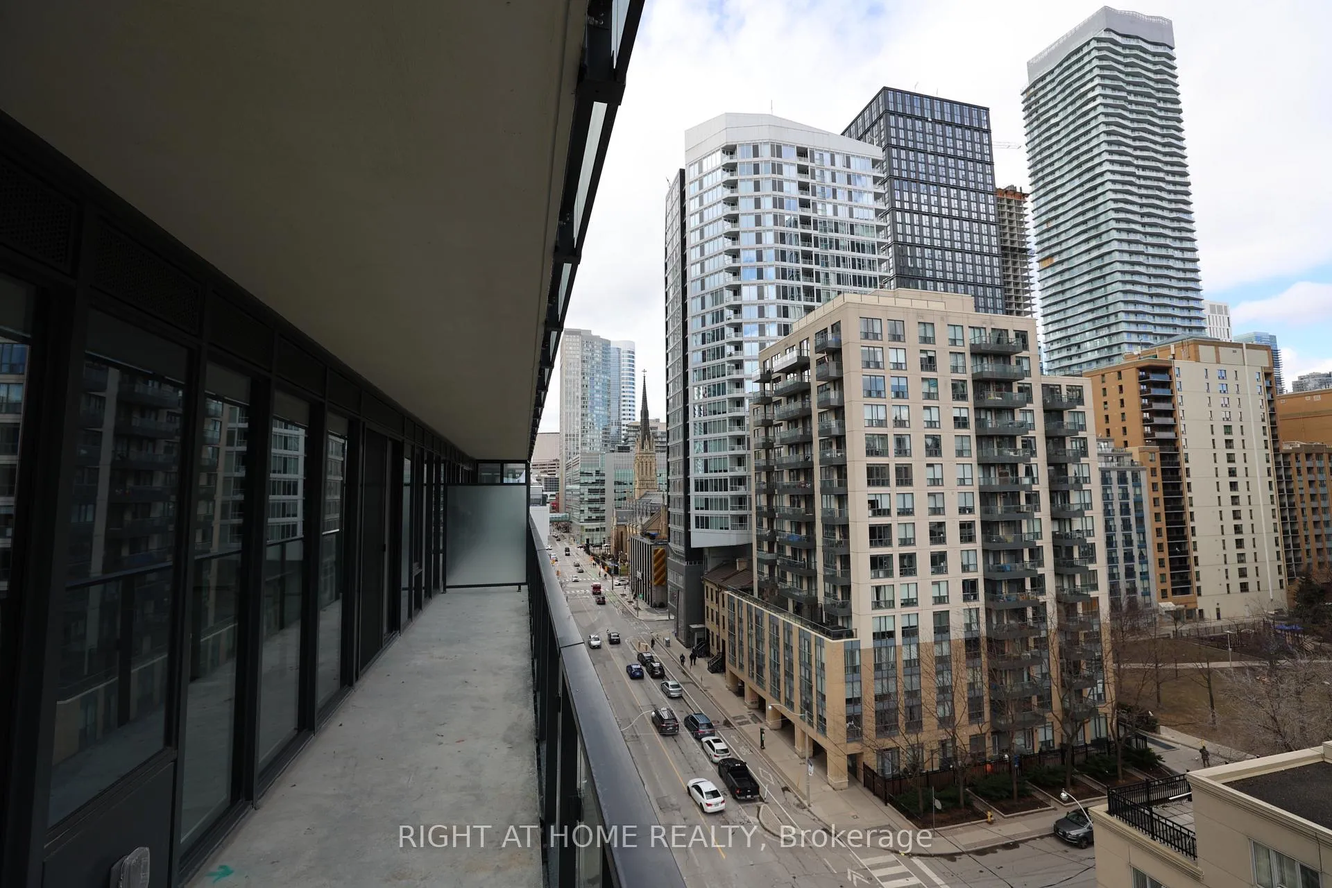 Photo 20 of Unit 804, 47 Mutual Street, Toronto, Church-Yonge Corridor — HOMEH