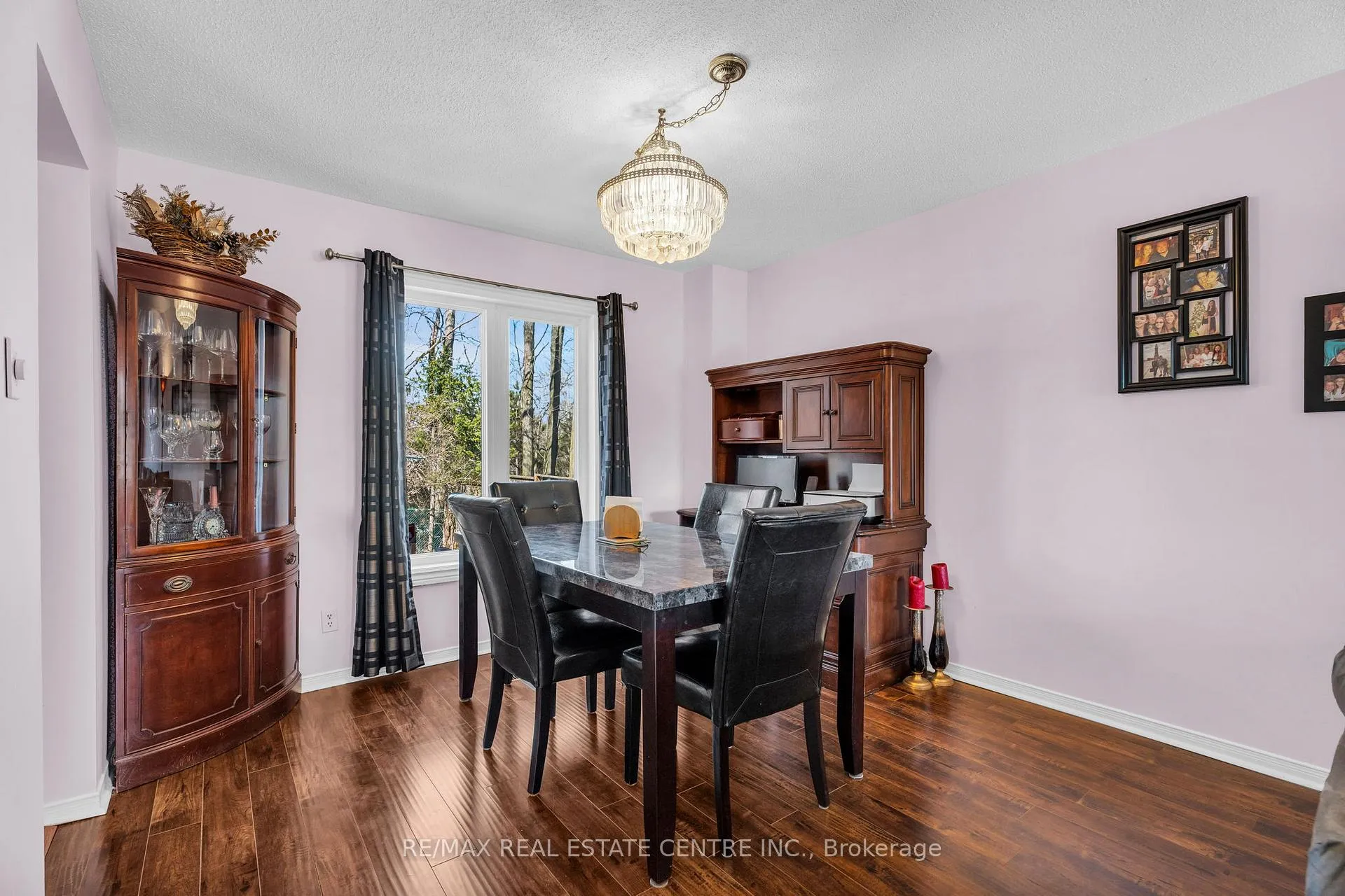 Photo 5 of 190 Lisa Marie Drive, Orangeville — HOMEH