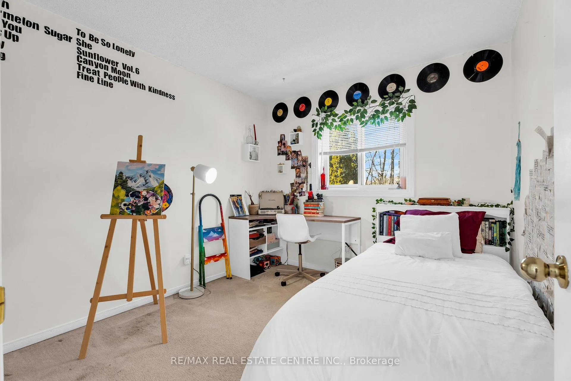 Photo 16 of 190 Lisa Marie Drive, Orangeville — HOMEH