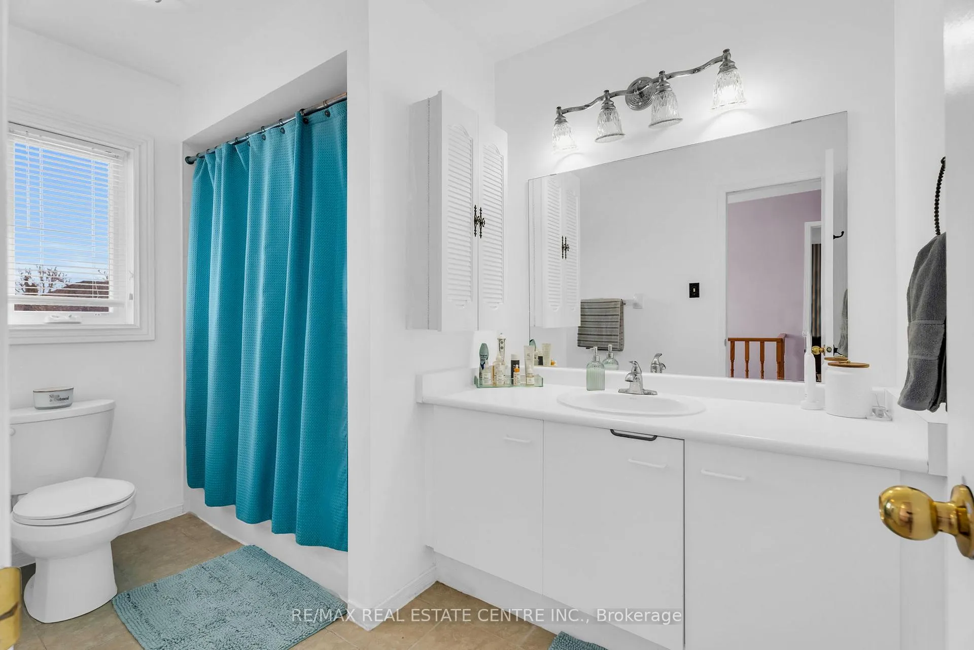 Photo 17 of 190 Lisa Marie Drive, Orangeville — HOMEH