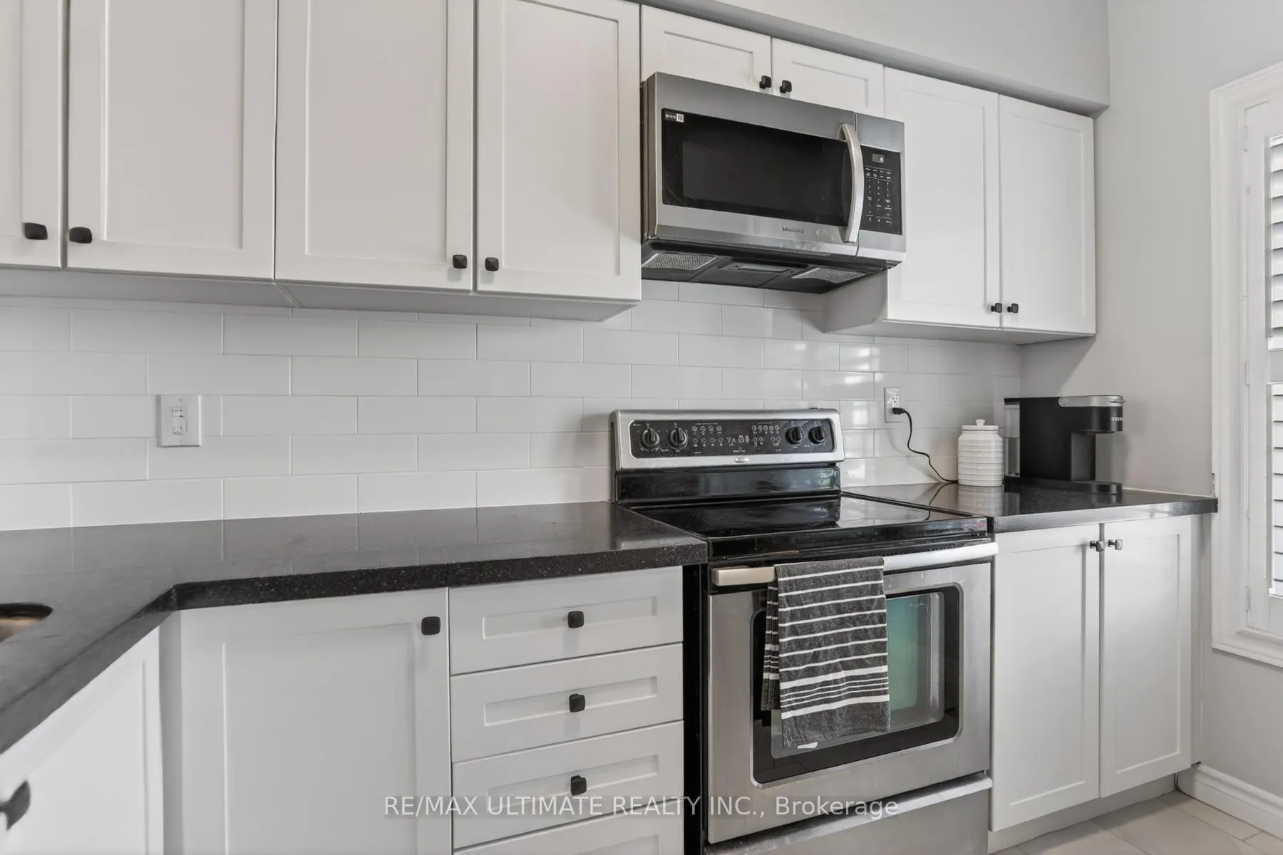 Photo 6 of Unit 21, 630 Evans Avenue, Etobicoke, Alderwood — HOMEH
