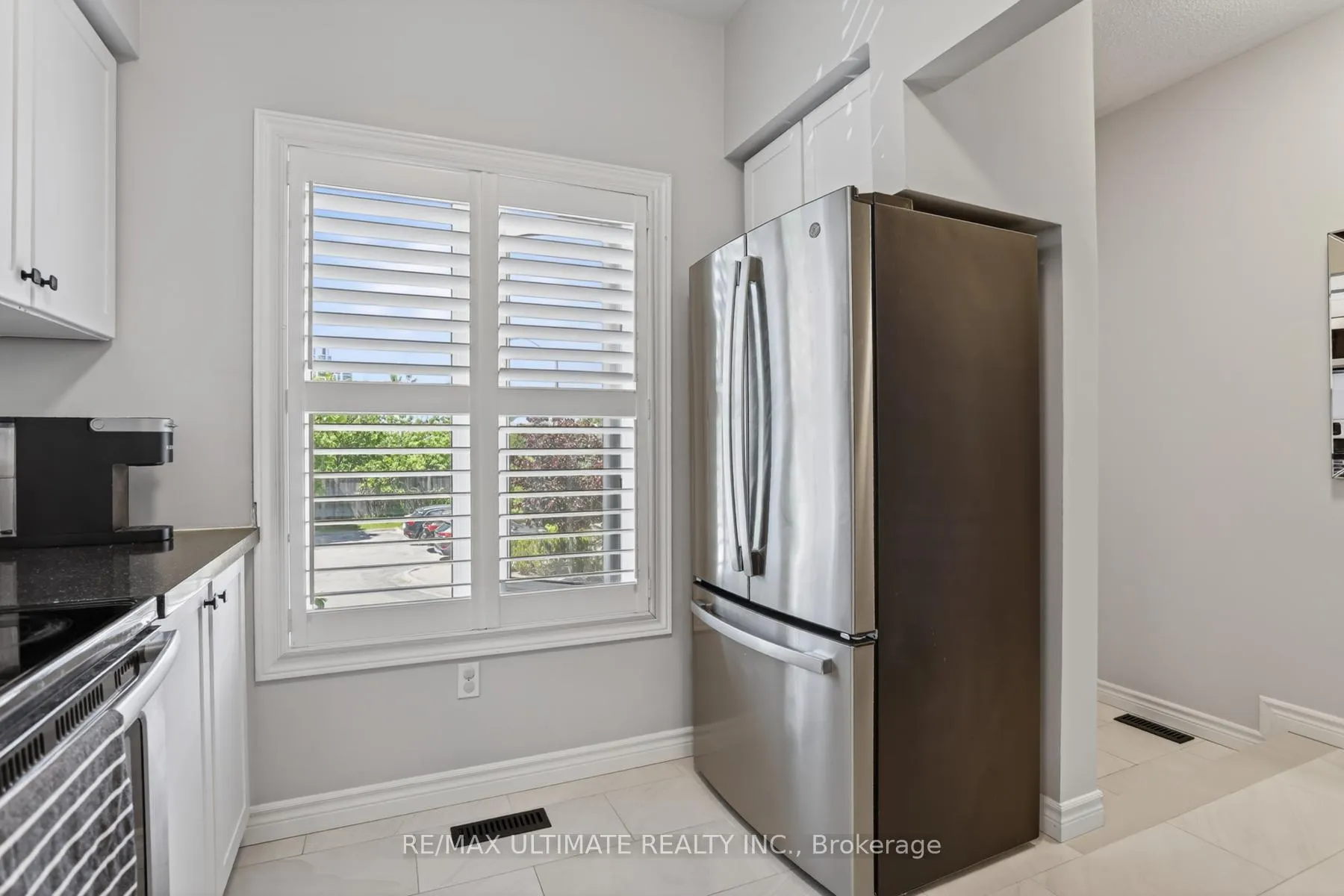 Photo 7 of Unit 21, 630 Evans Avenue, Etobicoke, Alderwood — HOMEH