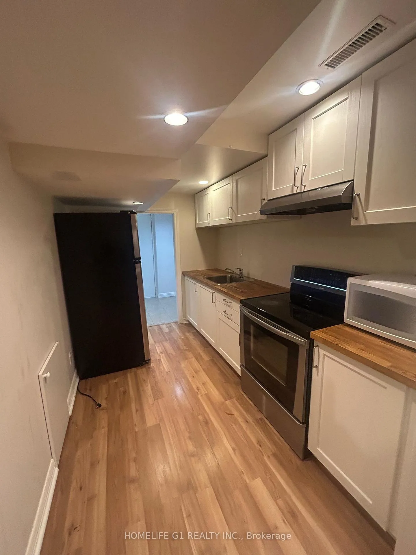 Photo 2 of 5299 Roadside Way, Mississauga, Churchill Meadows — HOMEH