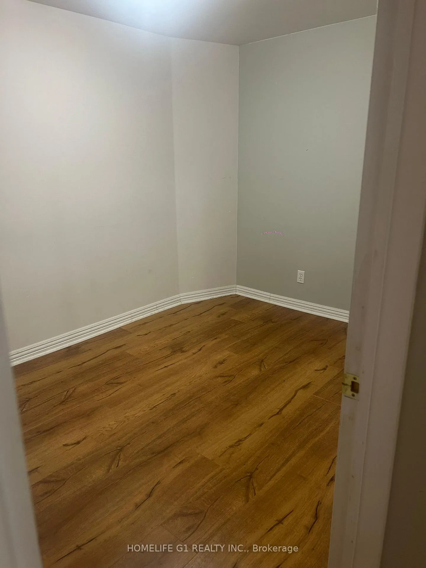 Photo 13 of 5299 Roadside Way, Mississauga, Churchill Meadows — HOMEH