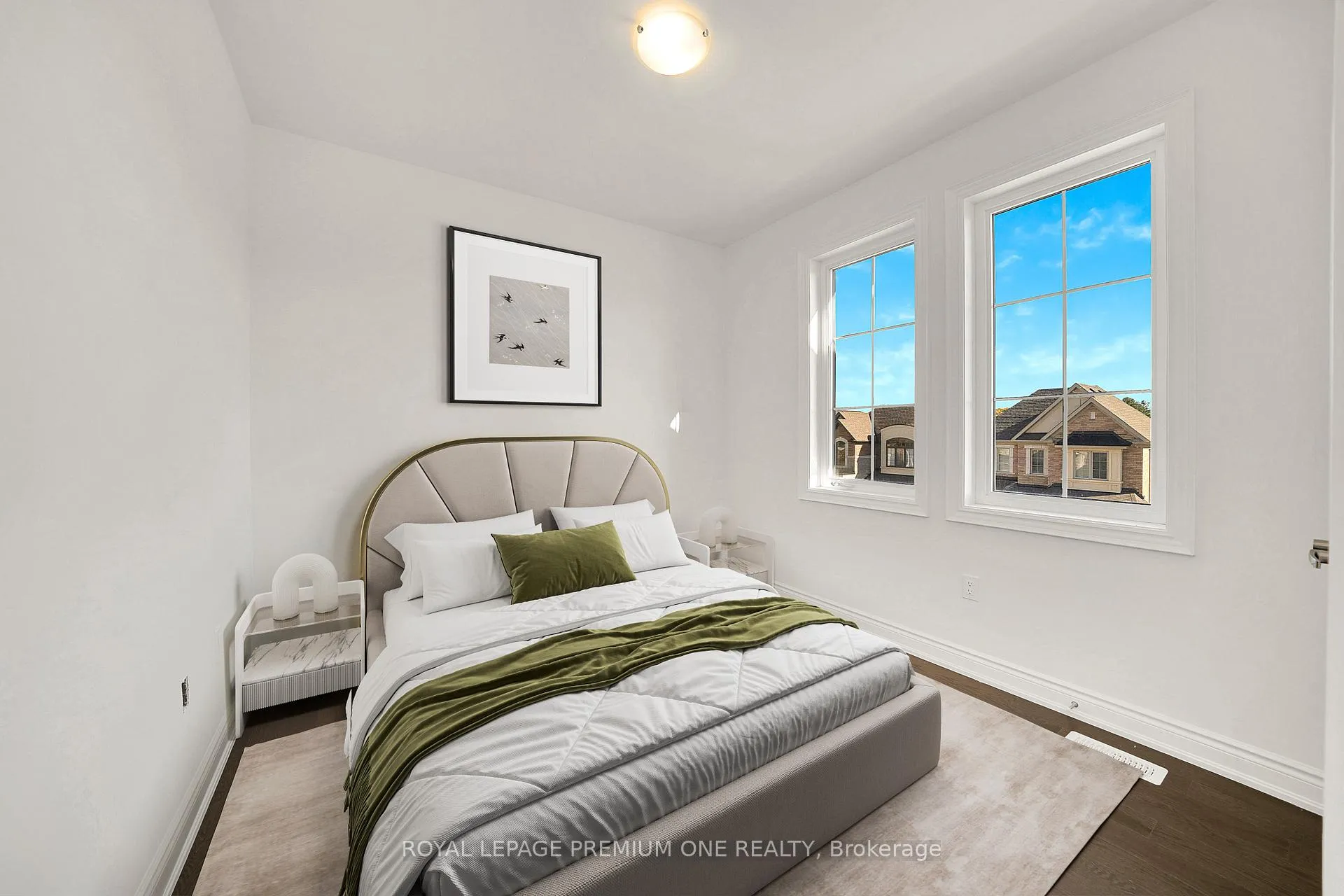 Photo 14 of 32 James Walker Avenue, Caledon, Caledon East — HOMEH