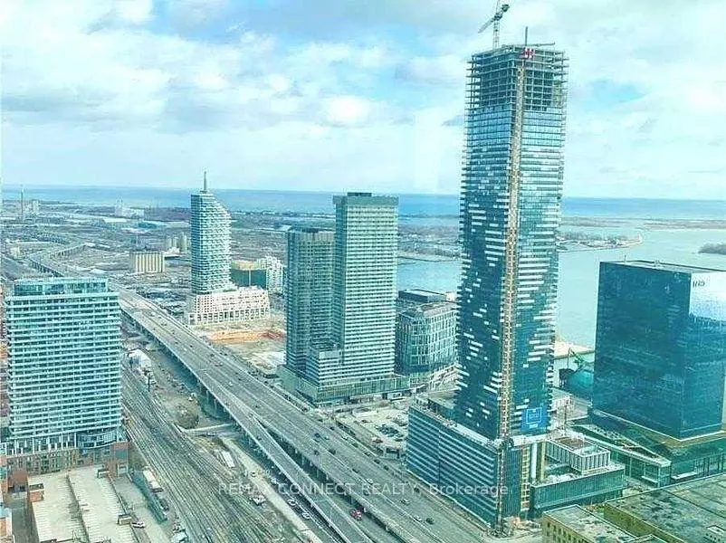 Photo 4 of Unit 5309, 8 The Esplanade, Toronto, Waterfront Communities — HOMEH