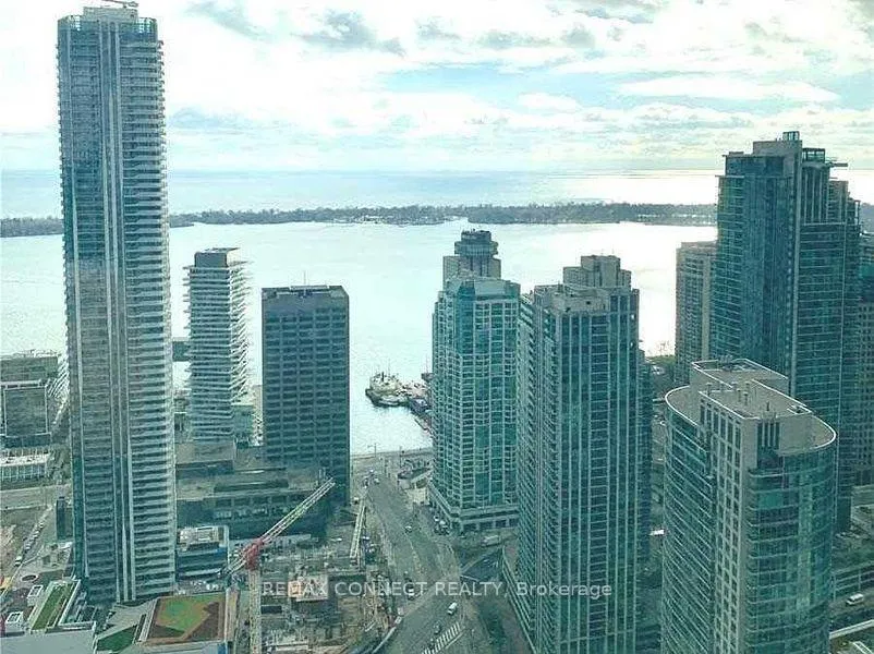 Photo 5 of Unit 5309, 8 The Esplanade, Toronto, Waterfront Communities — HOMEH