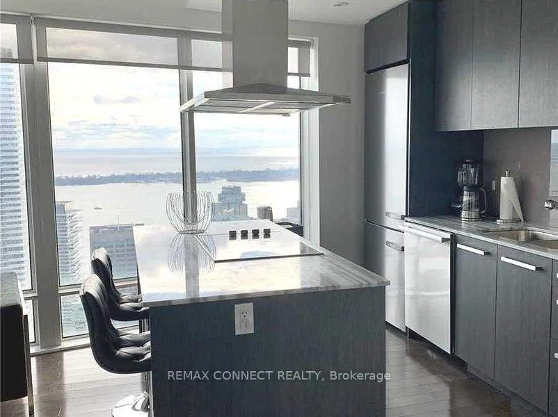 Photo 8 of Unit 5309, 8 The Esplanade, Toronto, Waterfront Communities — HOMEH