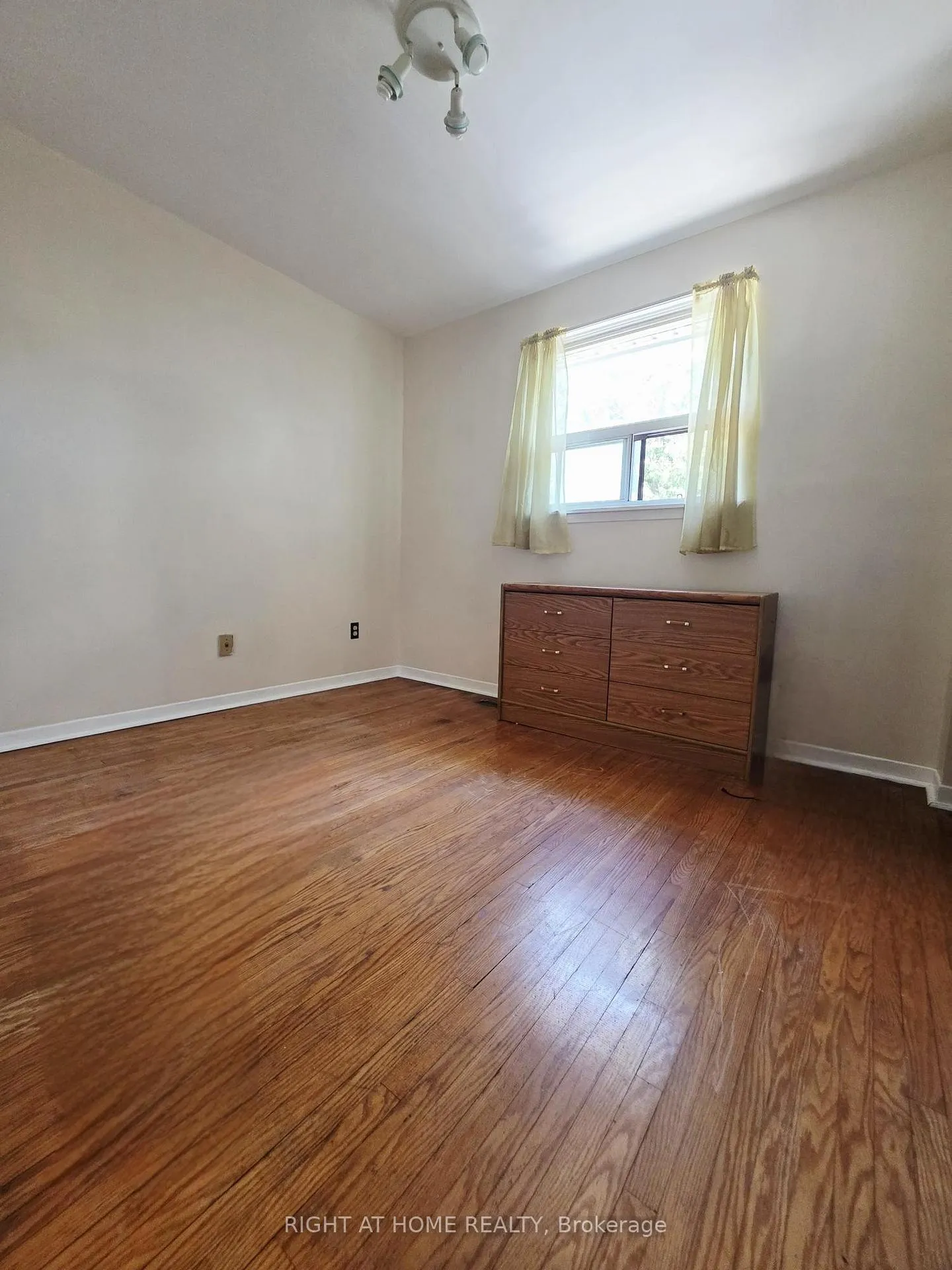 Photo 27 of 3556 Monica Drive, Mississauga, Malton — HOMEH