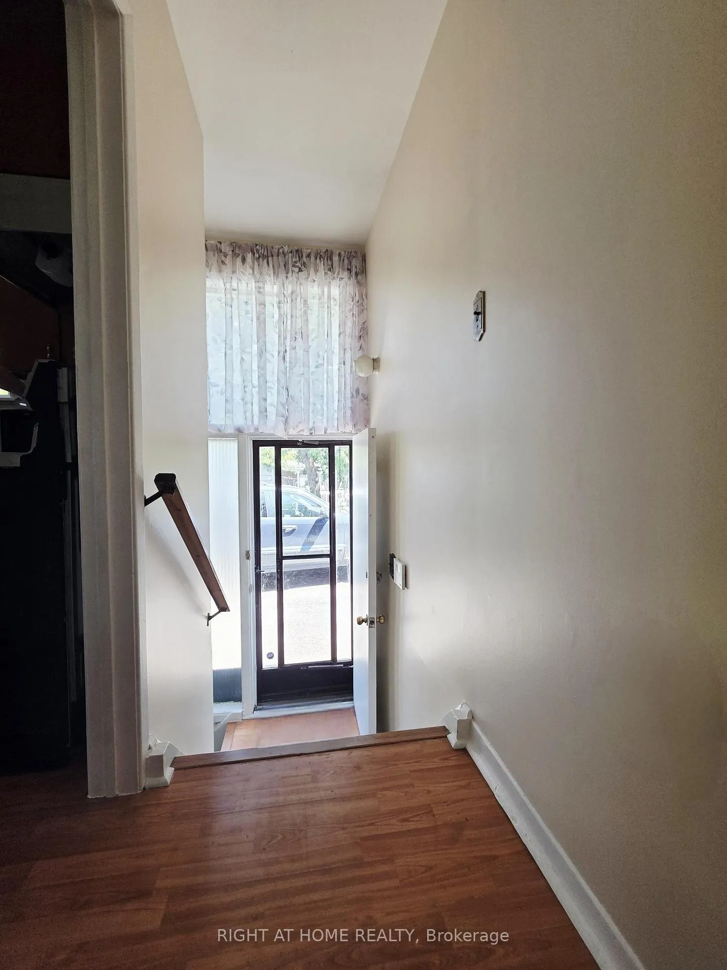 Photo 35 of 3556 Monica Drive, Mississauga, Malton — HOMEH