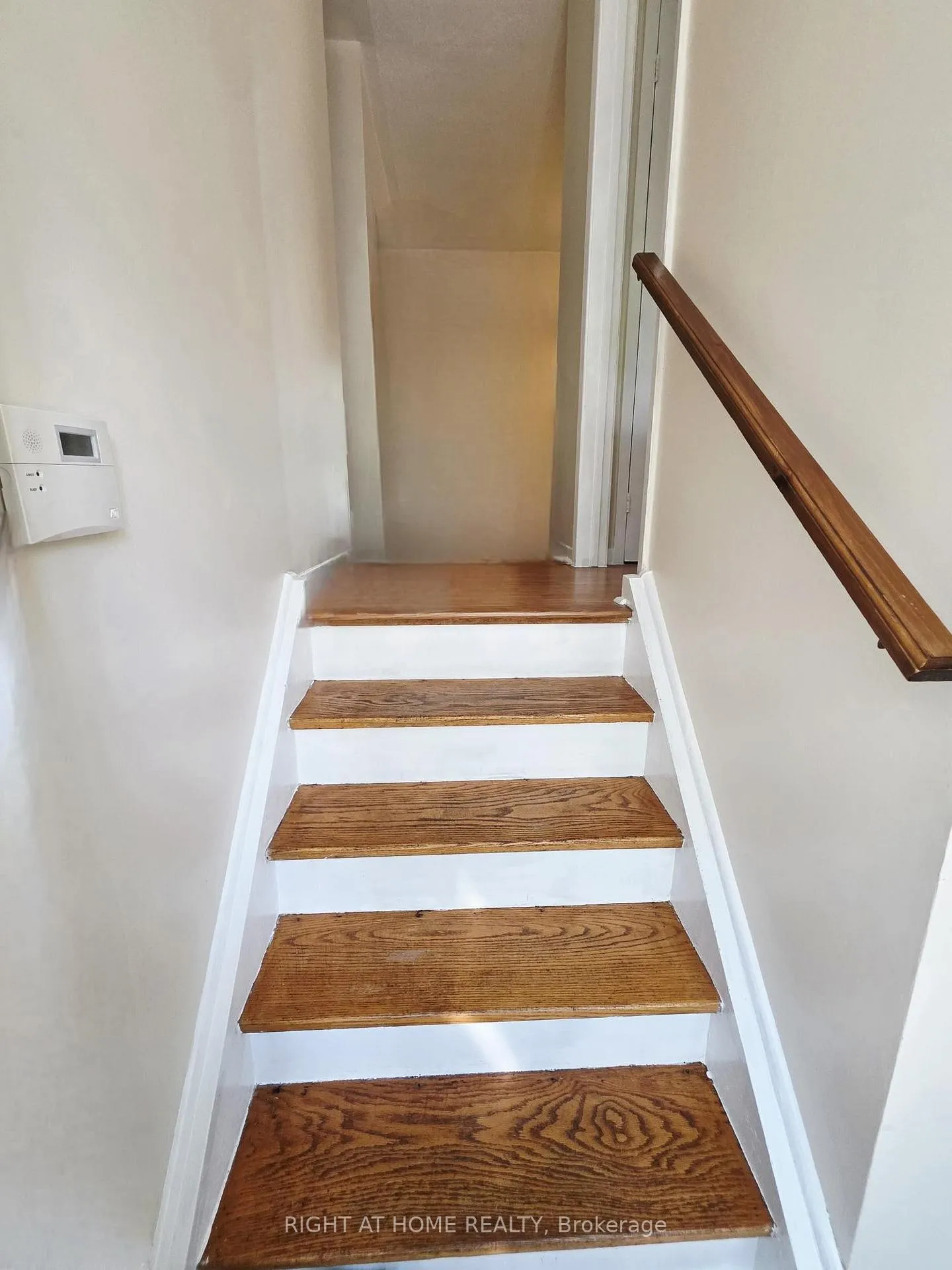Photo 36 of 3556 Monica Drive, Mississauga, Malton — HOMEH