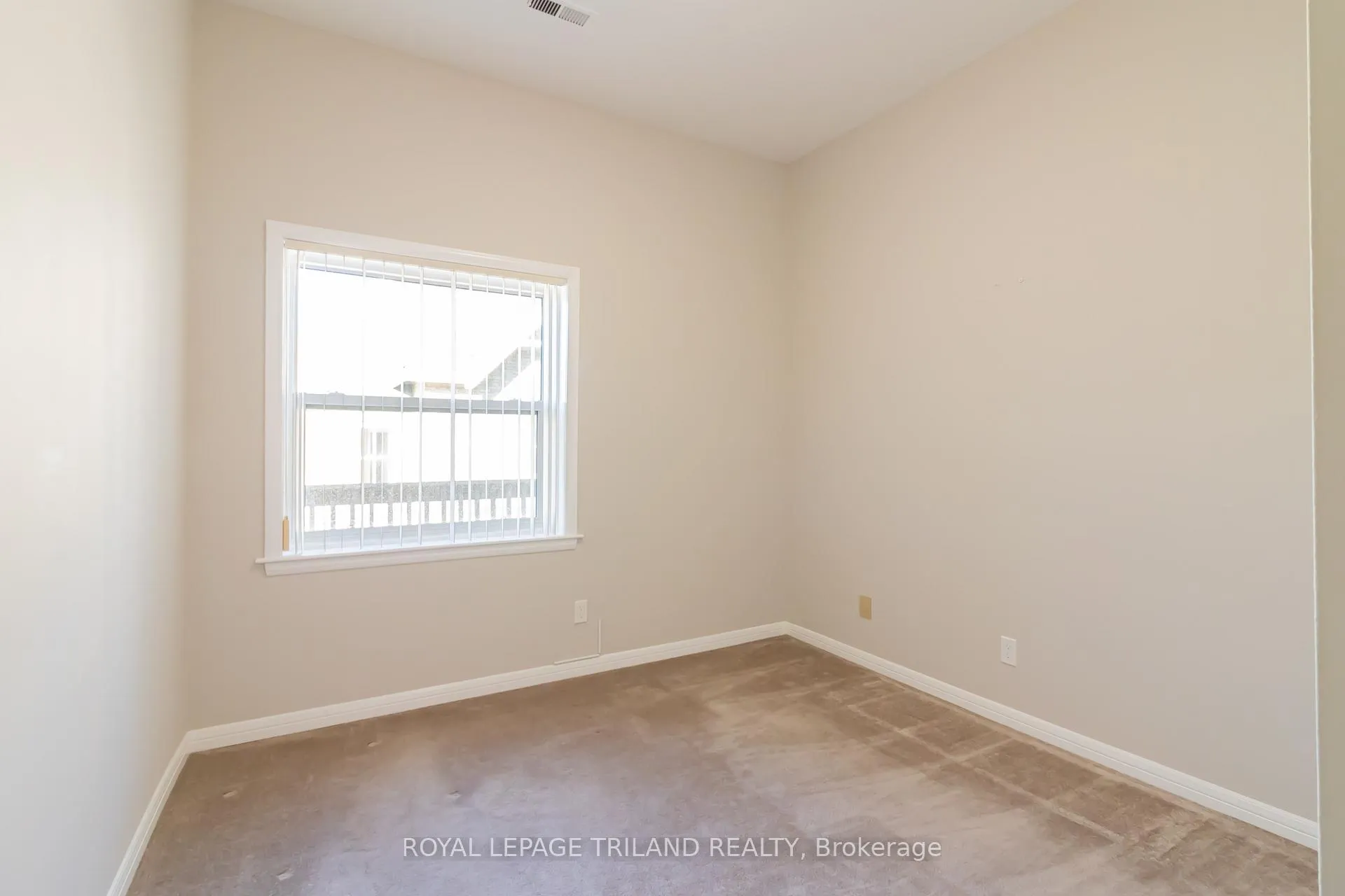 Photo 7 of Unit Upper, 613 Wellington Street, London, East F — HOMEH