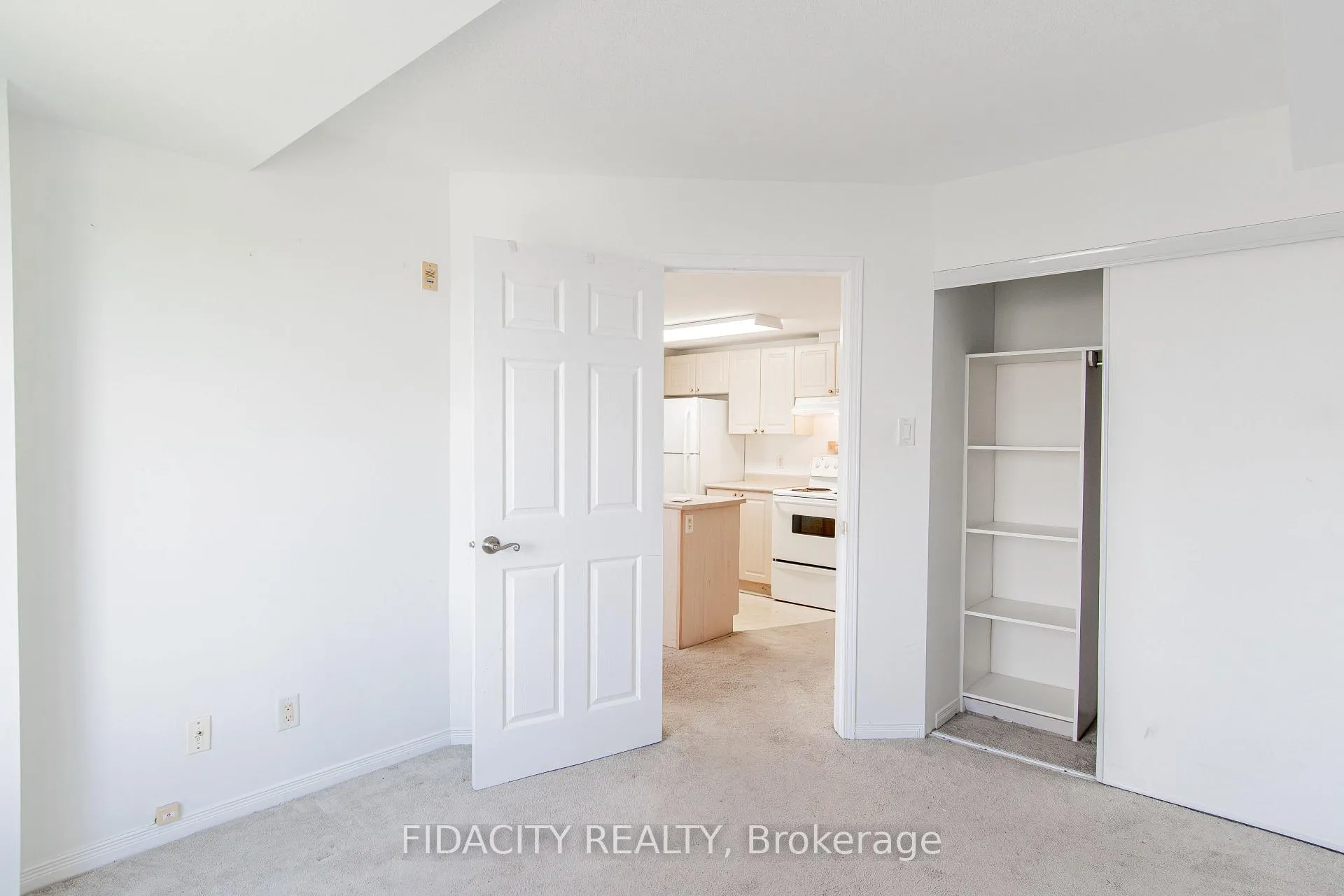 Photo 10 of Unit 7N, 310 Central Park Drive, Ottawa, Central Park — HOMEH