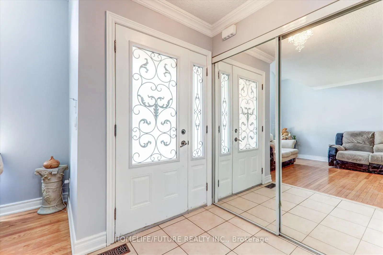 Photo 5 of 69 Heatherdale Drive, Brampton, Fletcher's Meadow — HOMEH