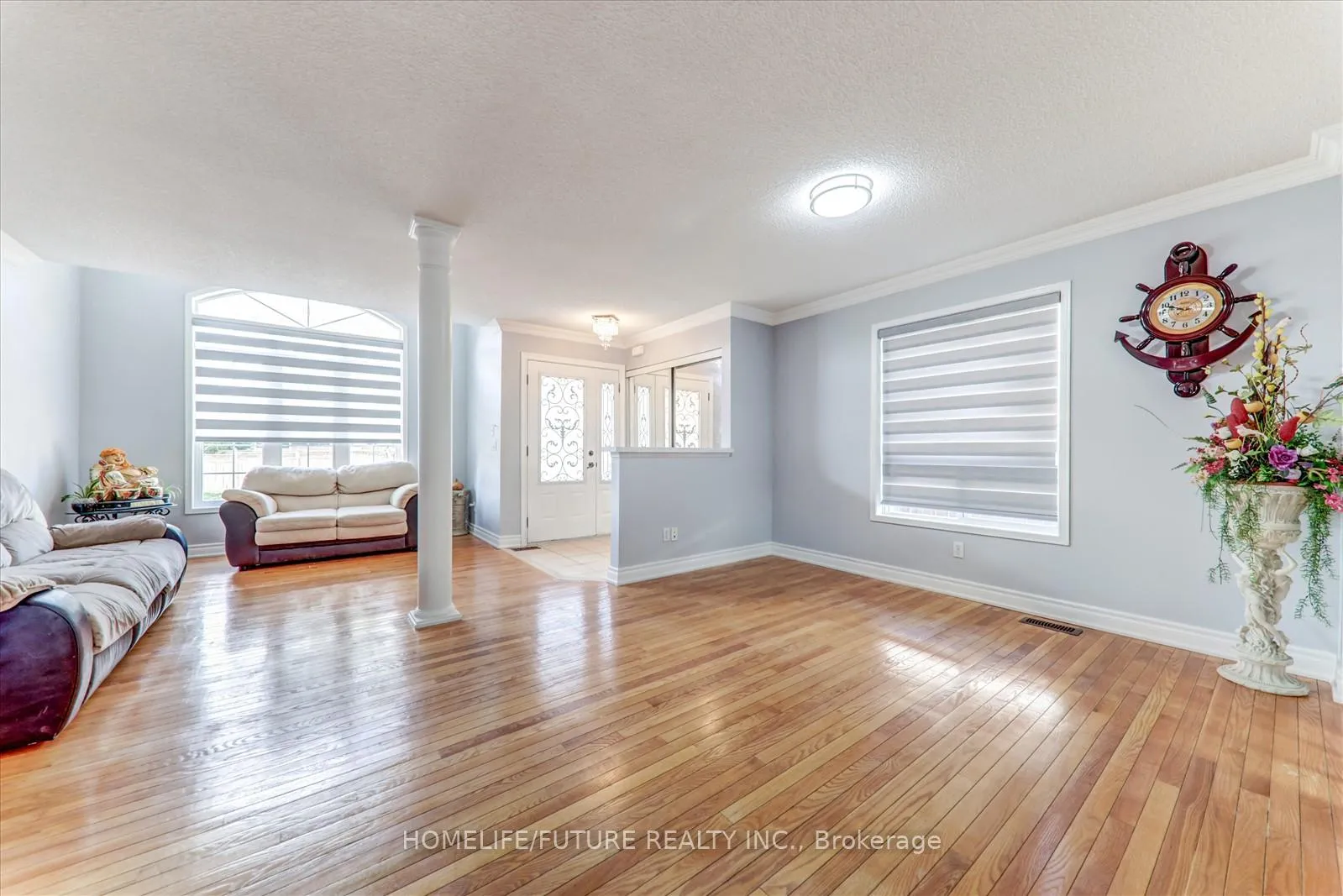 Photo 9 of 69 Heatherdale Drive, Brampton, Fletcher's Meadow — HOMEH