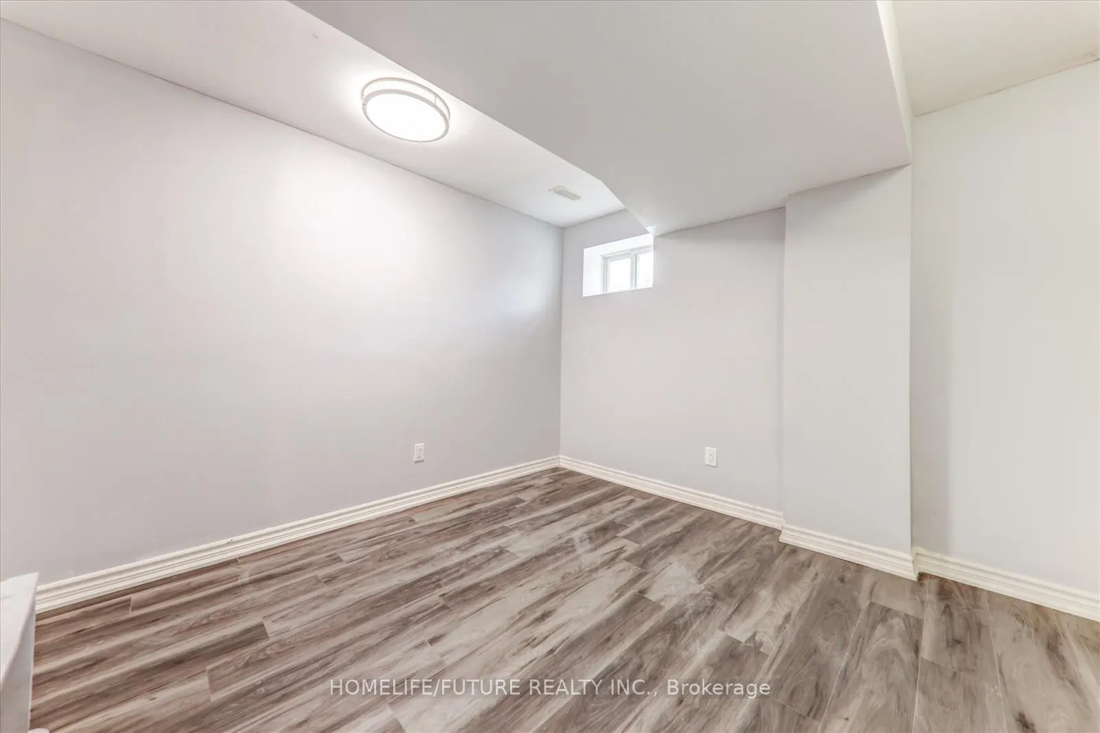 Photo 33 of 69 Heatherdale Drive, Brampton, Fletcher's Meadow — HOMEH