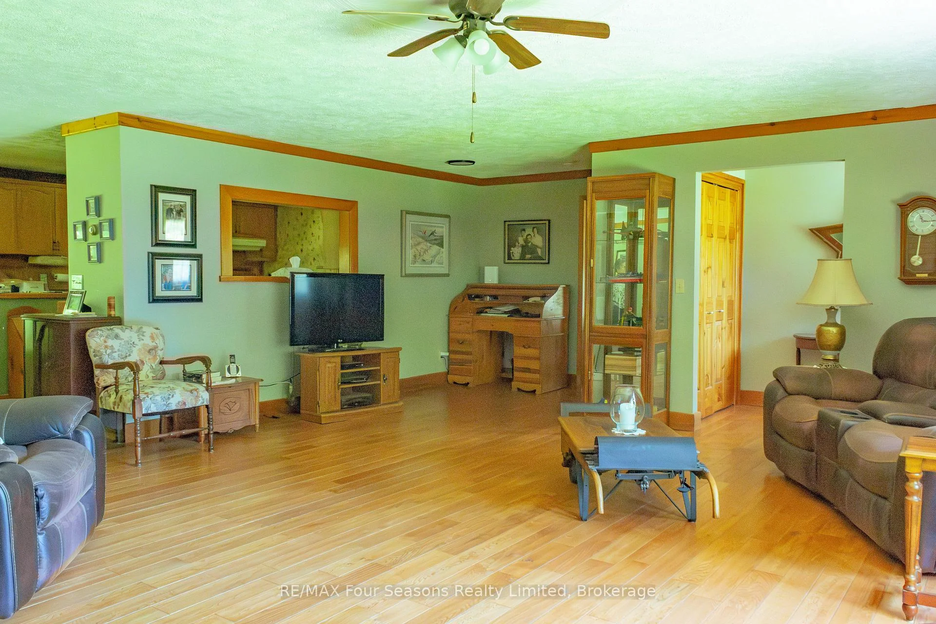 Photo 13 of 600072 50 Side Road S, Chatsworth — HOMEH