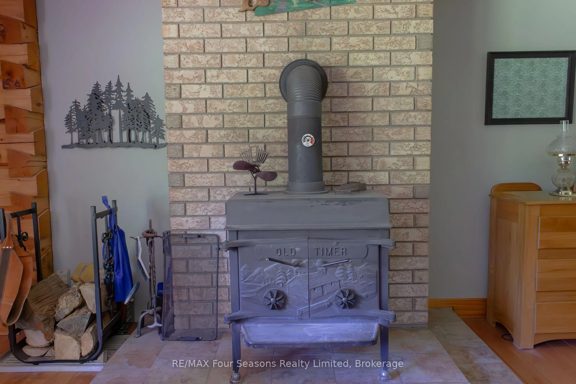 Photo 14 of 600072 50 Side Road S, Chatsworth — HOMEH