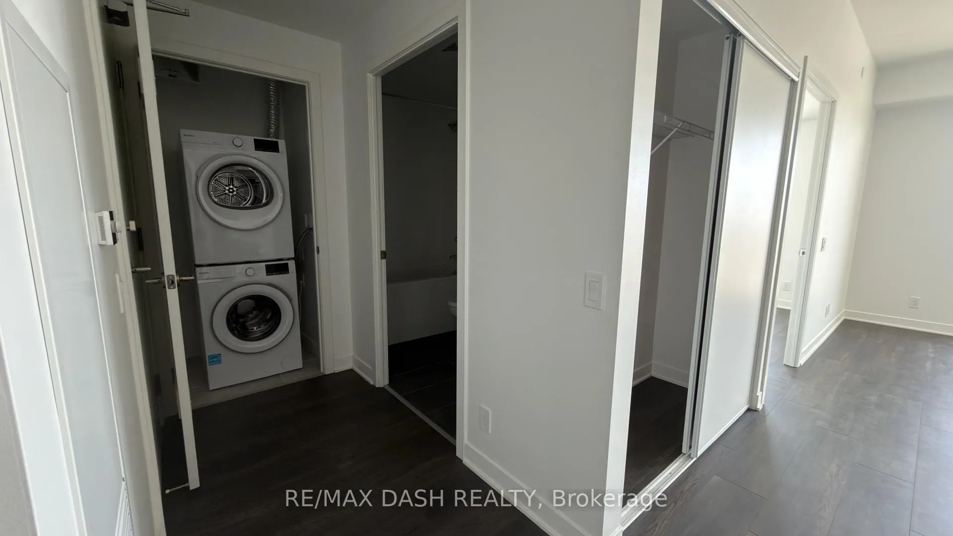 Photo 11 of Unit 705, 10 Flavelle Trail, Vaughan, Steeles West Industrial — HOMEH